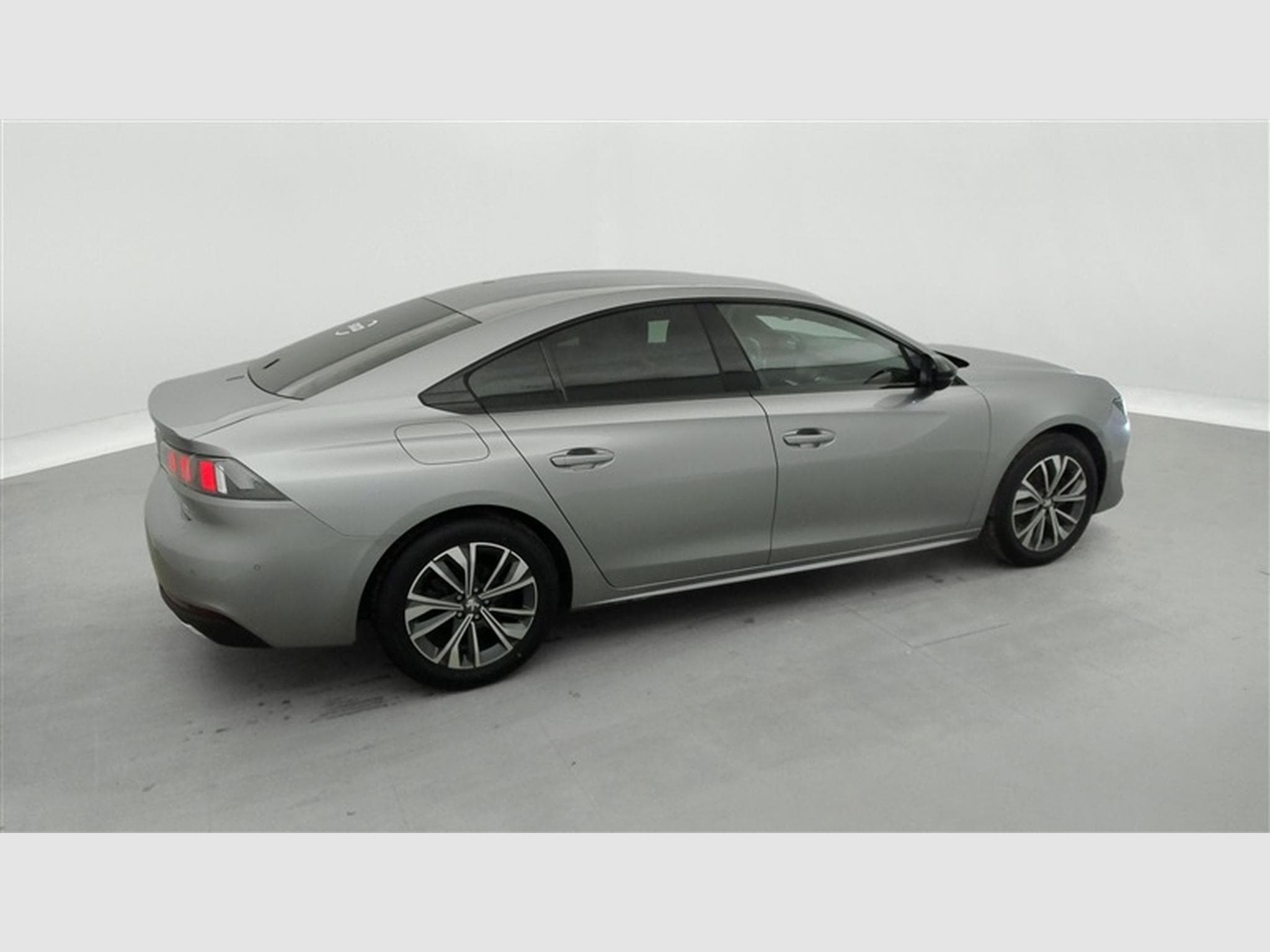 Peugeot 508 1.2 PureTech Allure Pack EAT8 S-CUIR / NAVI / PDC (2023) - Photo 24