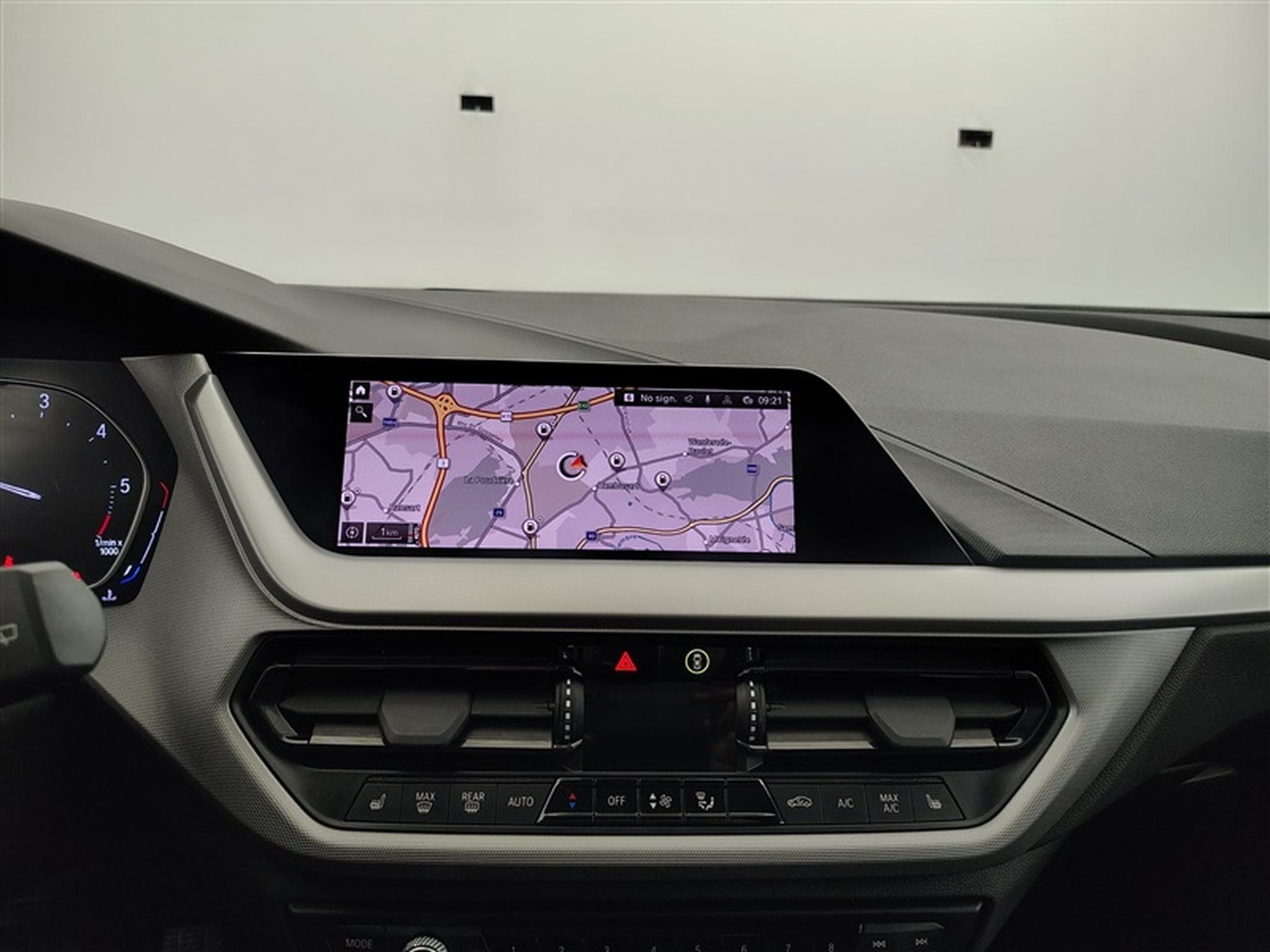 BMW 116 116 d Business Line NAVI / FULL LED / ALU / PDC (2021) - Foto 11