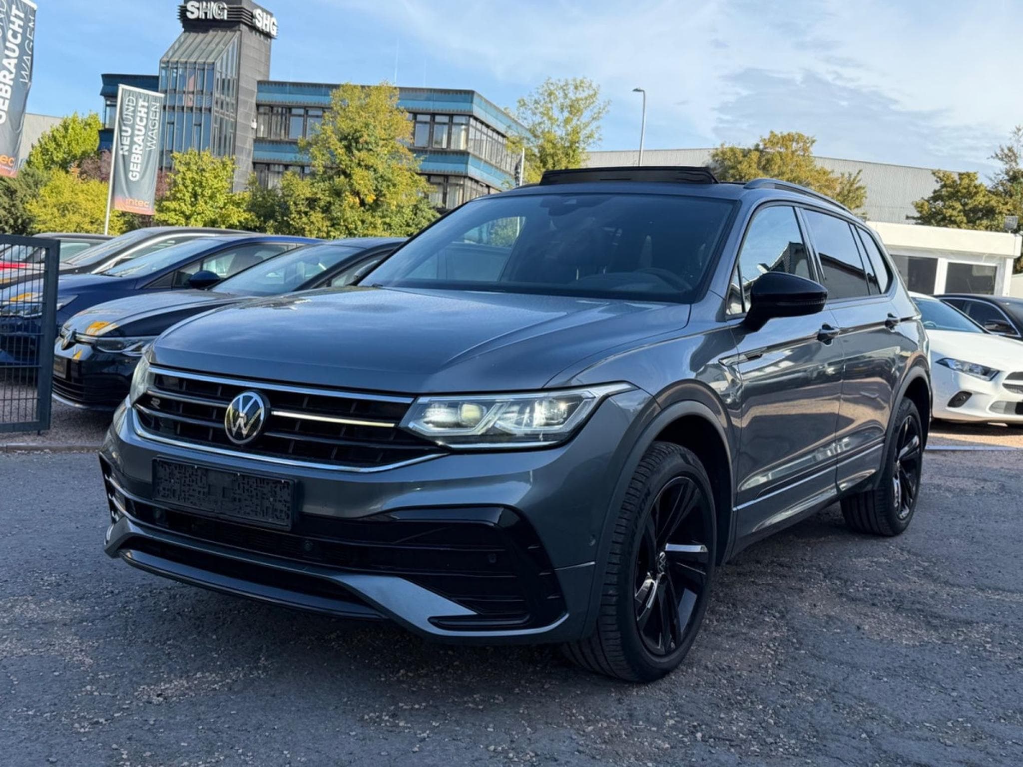 VW Tiguan R-Line 4Motion/7xSitze (2022) - Photo 2