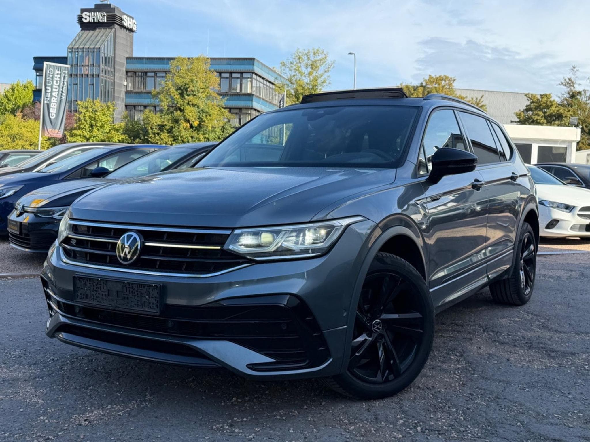 VW Tiguan R-Line 4Motion/7xSitze (2022) - Photo 1