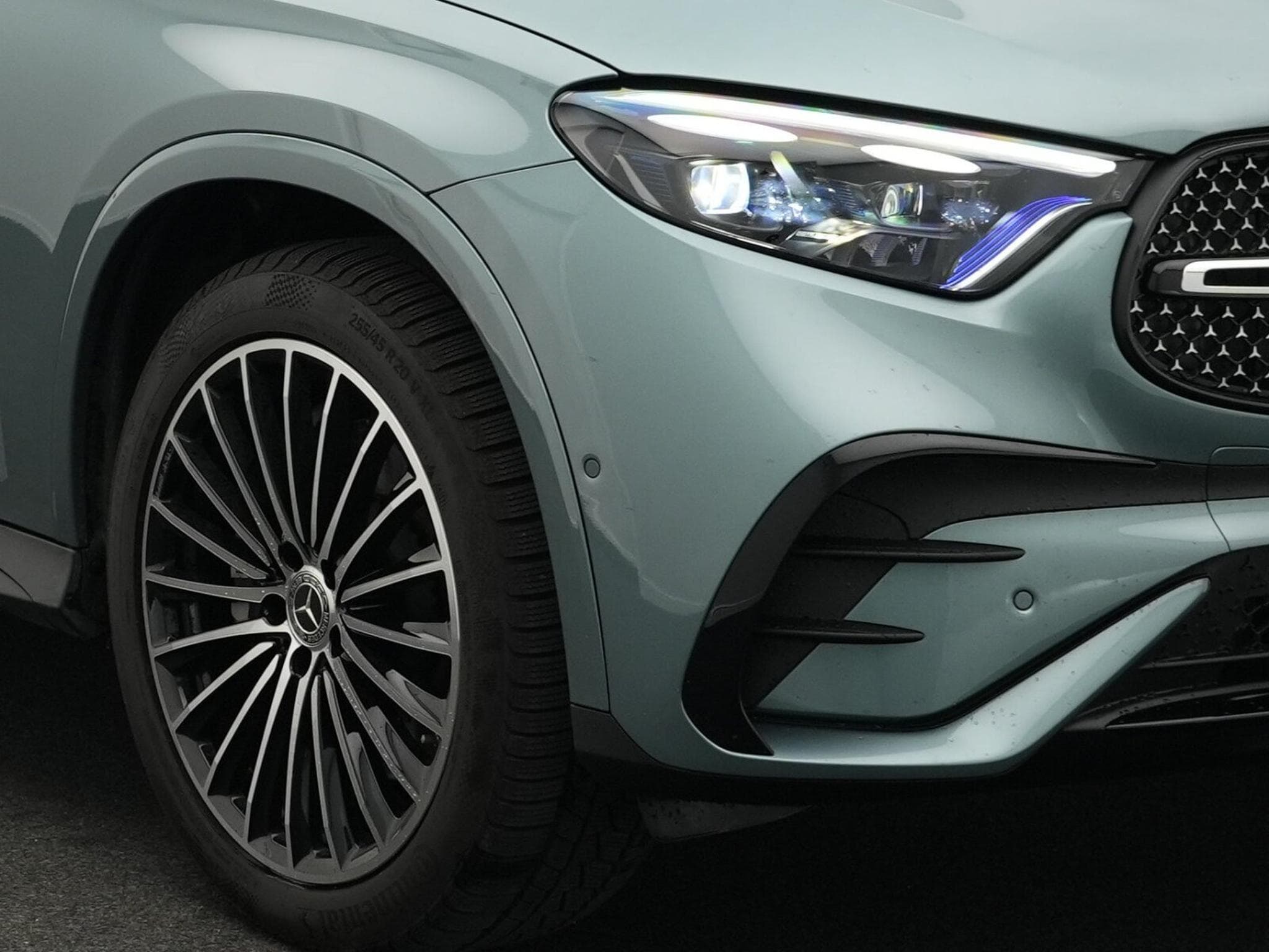 Mercedes GLC 220 d 4MATIC AMG-Line (2026) - Photo 9