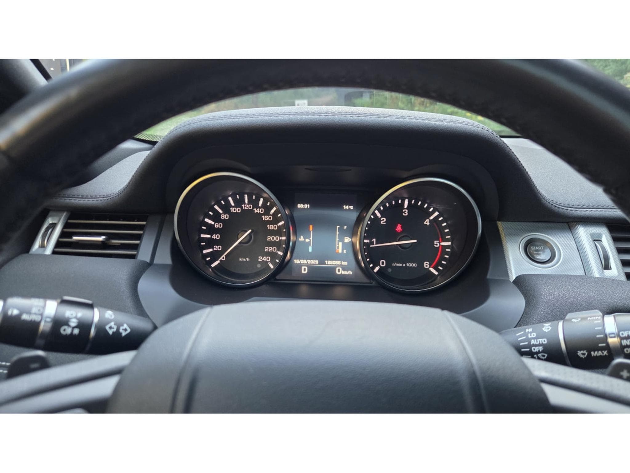 Land-Rover Range Rover Evoque 2.2 SD4 Dynamic (2014) - Photo 13