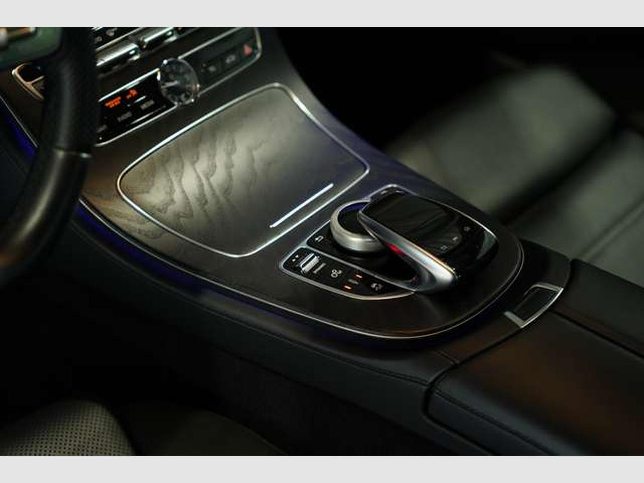 Mercedes E 53 AMG 4M+ Limousine *Pano *360° *Wide *MBEAM (2020) - Foto 36