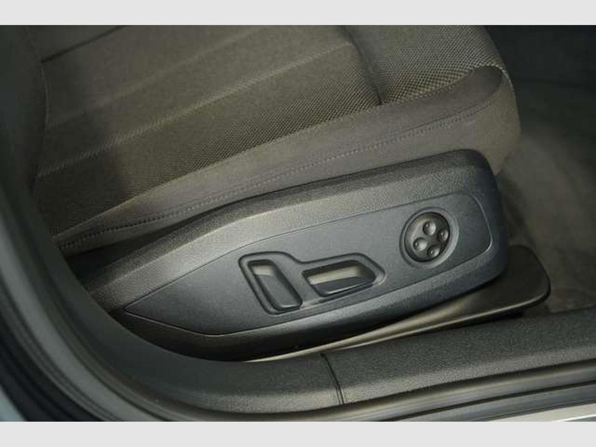Audi A4 50 TDI q. Avant S line *2.H *ACC *Pano *Kam (2022) - Photo 19