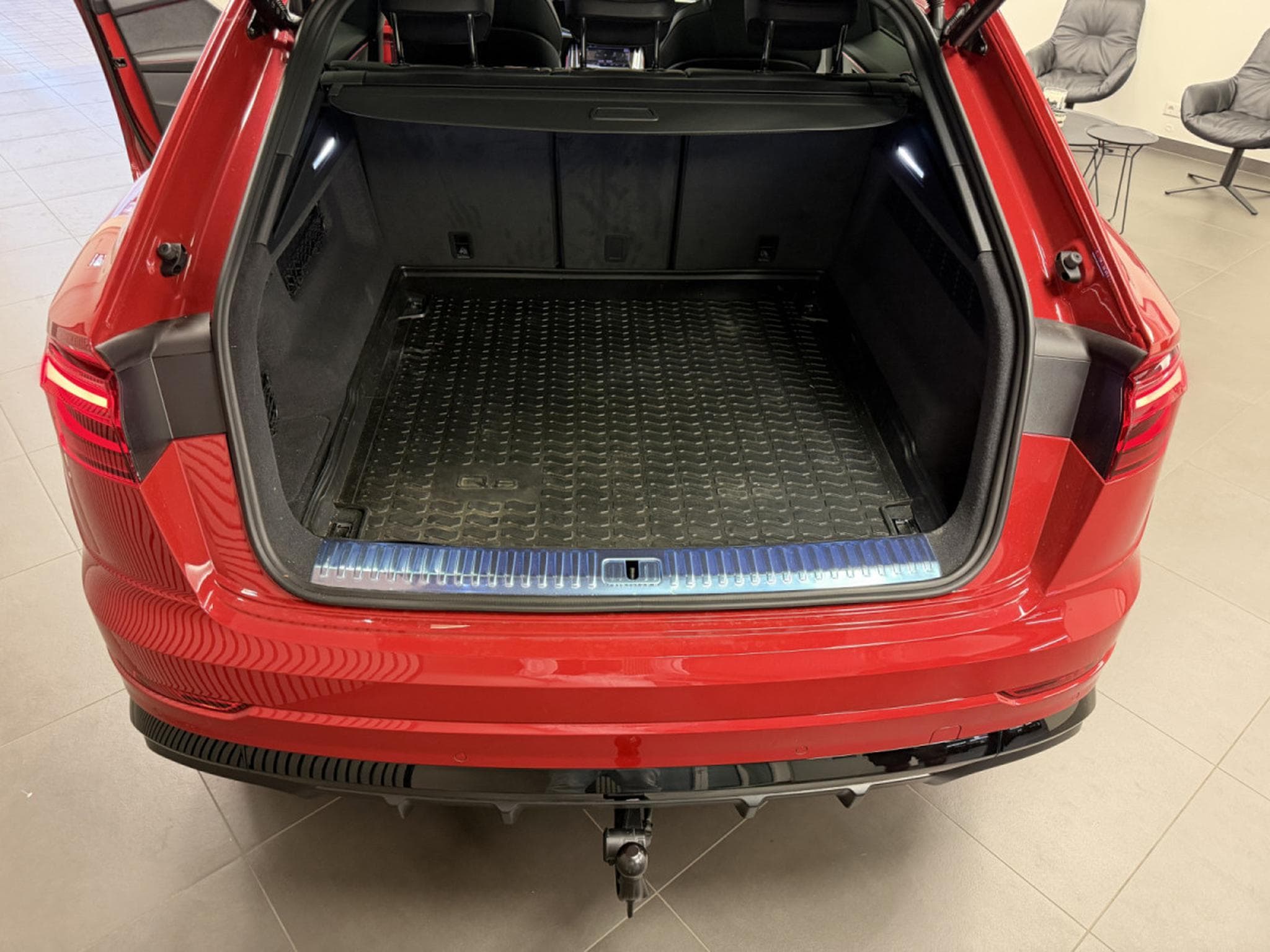 Audi Q8 TDI S line quattro 286 CH / 210 kW Titrponic (2026) - Photo 9