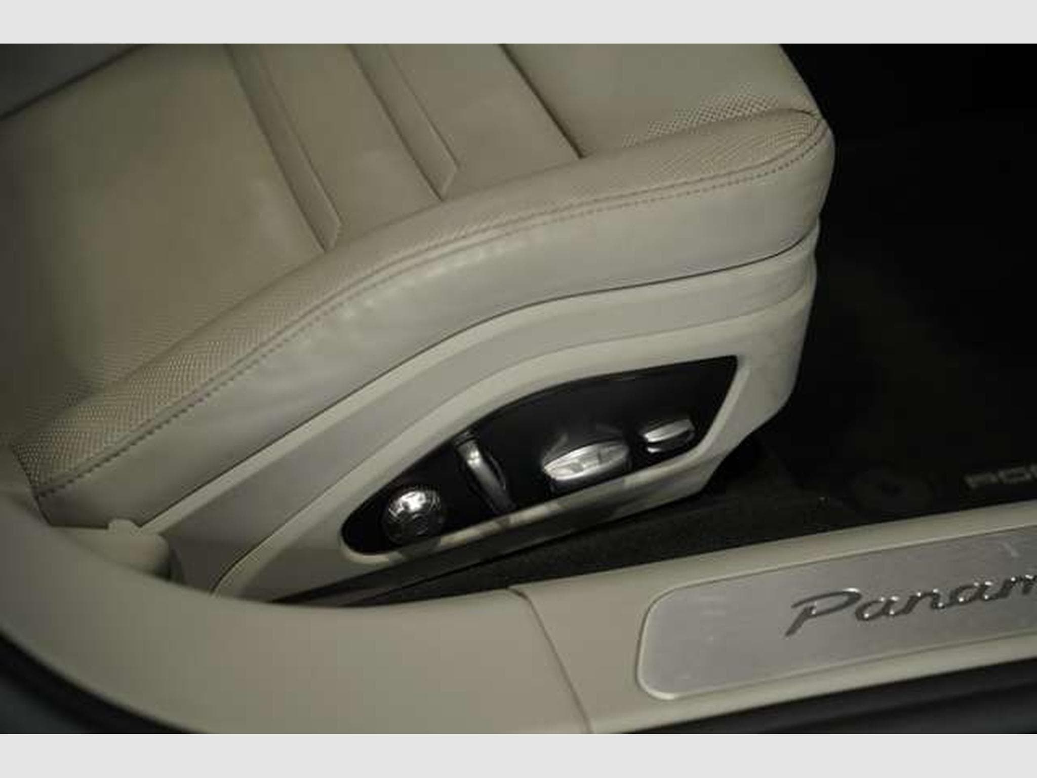 Porsche Panamera Turbo Sport Turismo 2H*Chrono*LUFT*Pano (2019) - Photo 16