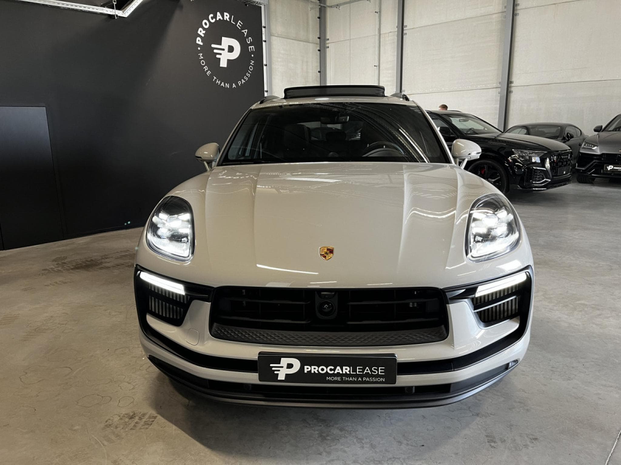 Porsche Macan Porsche Macan S /LED/PANO/BOSE/21"/CARBON/AHK/VOLL (2023) - Photo 3
