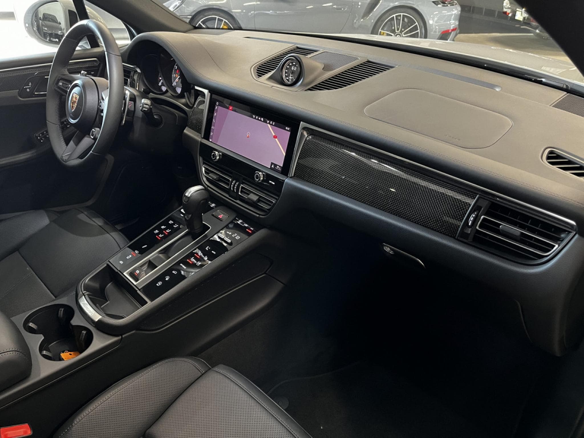 Porsche Macan Porsche Macan S /LED/PANO/BOSE/21"/CARBON/AHK/VOLL (2023) - Photo 10