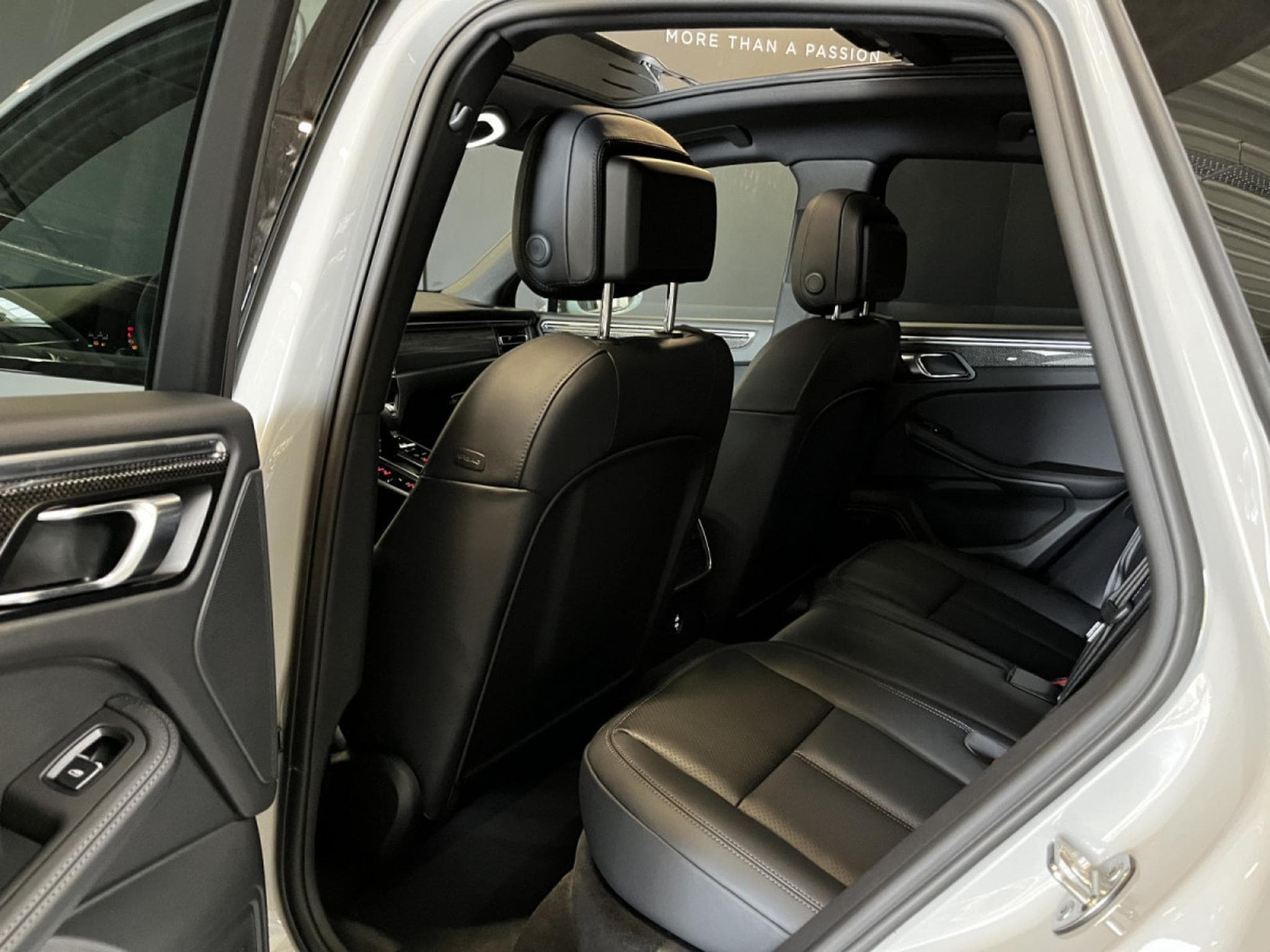 Porsche Macan Porsche Macan S /LED/PANO/BOSE/21"/CARBON/AHK/VOLL (2023) - Photo 21