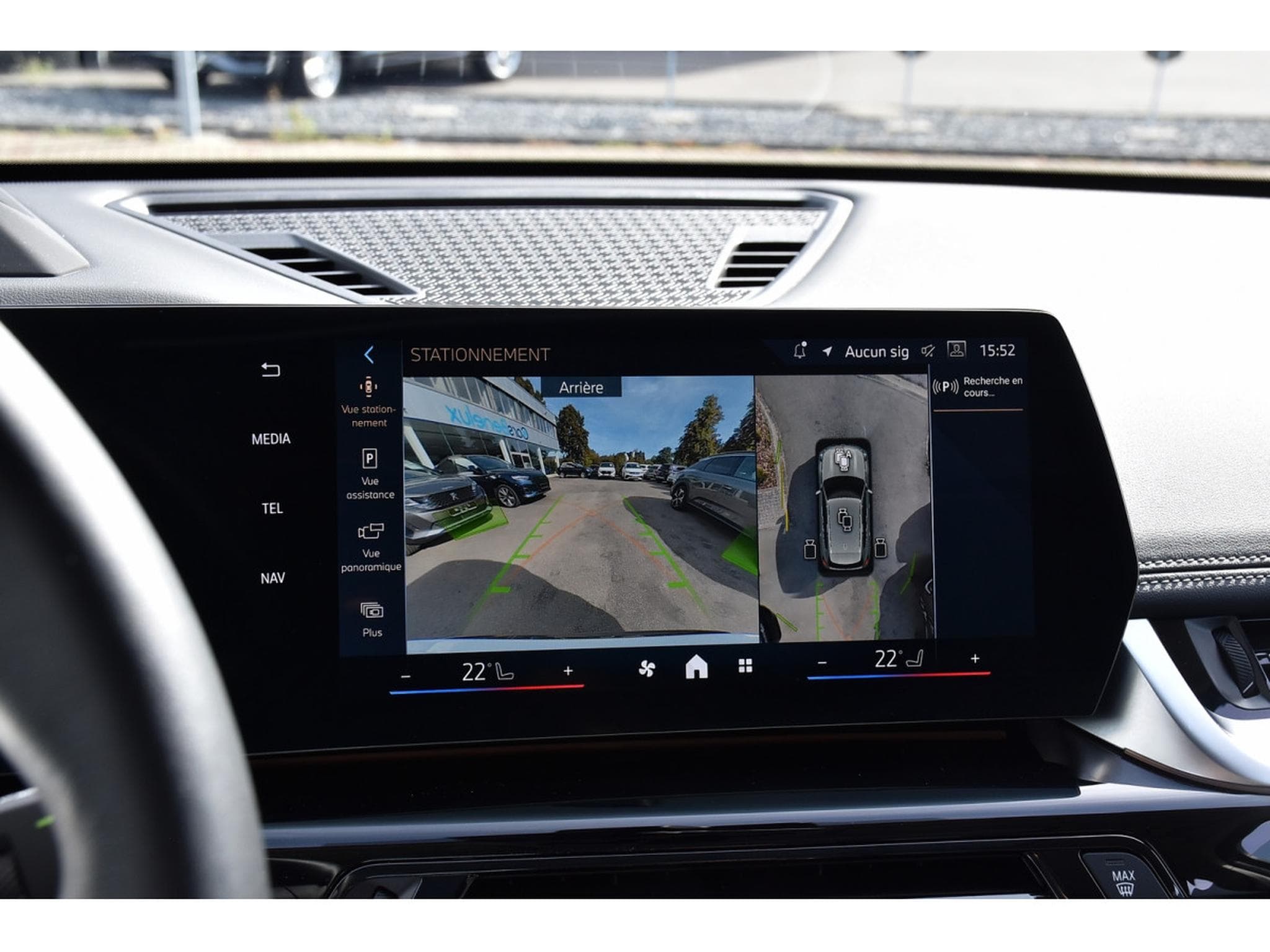 BMW iX1 eDrive20 xLine 66,5 kWh PANO CUIR MEMO ACC CAM360 HUD 1°MAIN (2025) - Foto 15