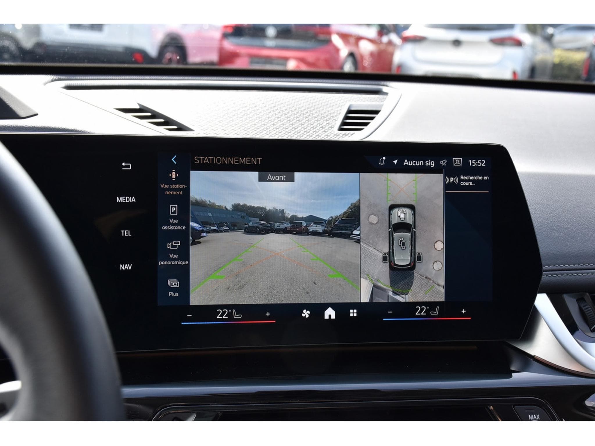 BMW iX1 eDrive20 xLine 66,5 kWh PANO CUIR MEMO ACC CAM360 HUD 1°MAIN (2025) - Foto 16