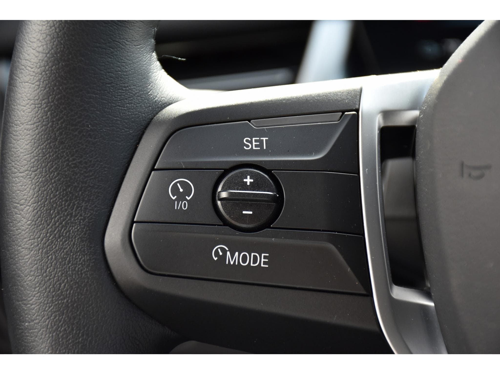 BMW iX1 eDrive20 xLine 66,5 kWh PANO CUIR MEMO ACC CAM360 HUD 1°MAIN (2025) - Foto 20