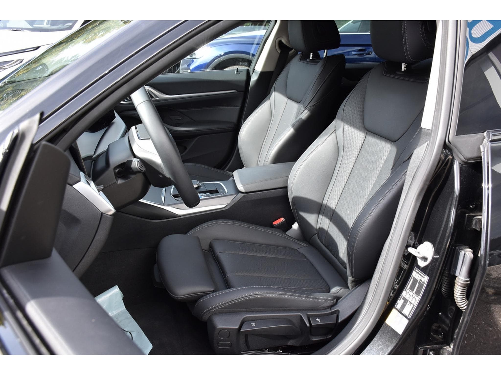 BMW i4 Gran Coupe eDrive40 83,9 kWh CUIR CAM 1° MAIN (2025) - Foto 6