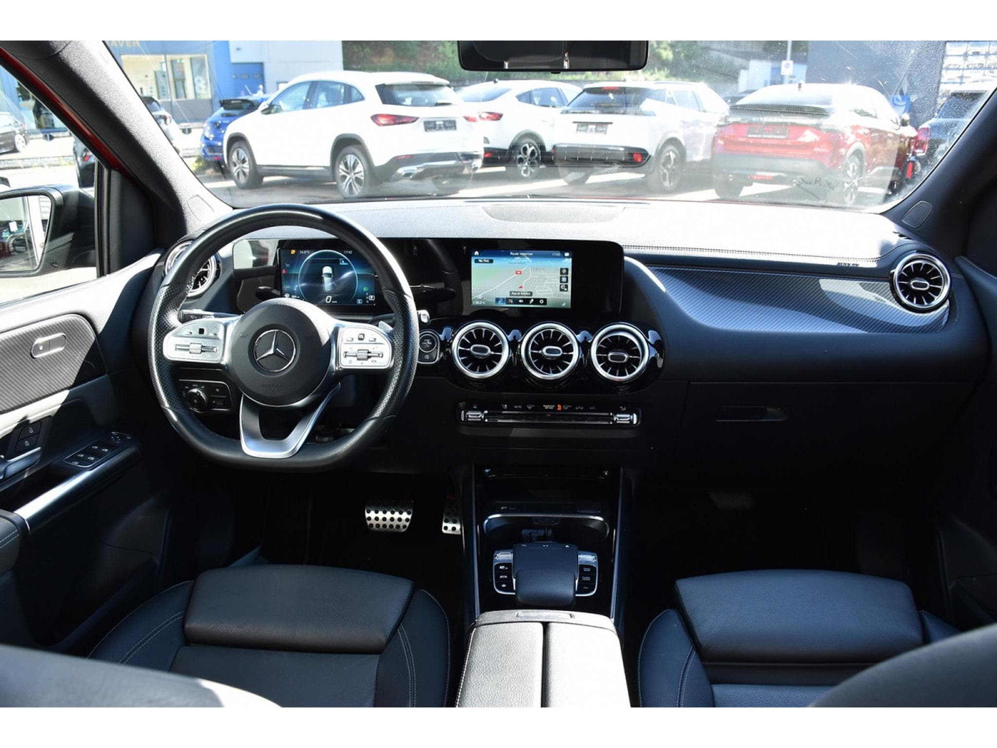 Mercedes B 180 AMG Line 7G-Tronic CUIR GPS LANE CAM CARNET (2020) - Foto 9