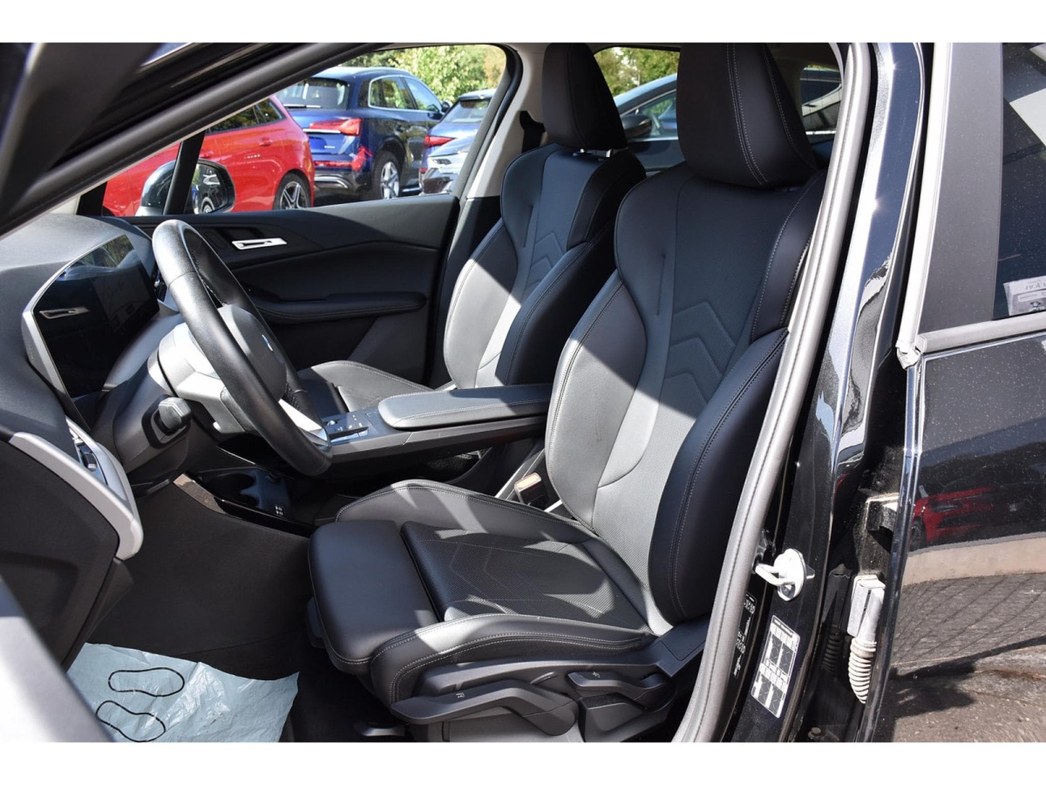 BMW 216 iA SG SPORT CUIR REGUL LANE CAM 1° MAIN (2023) - Foto 6