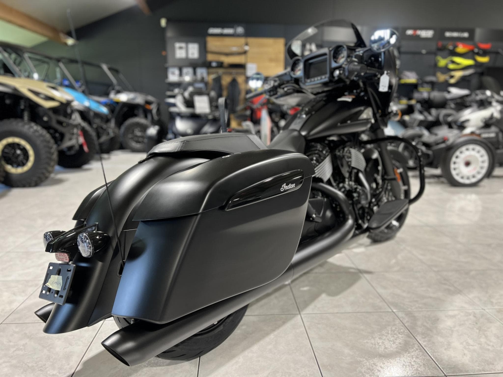 Indian Chieftain Dark Horse Black Smoke (2024) - Foto 3