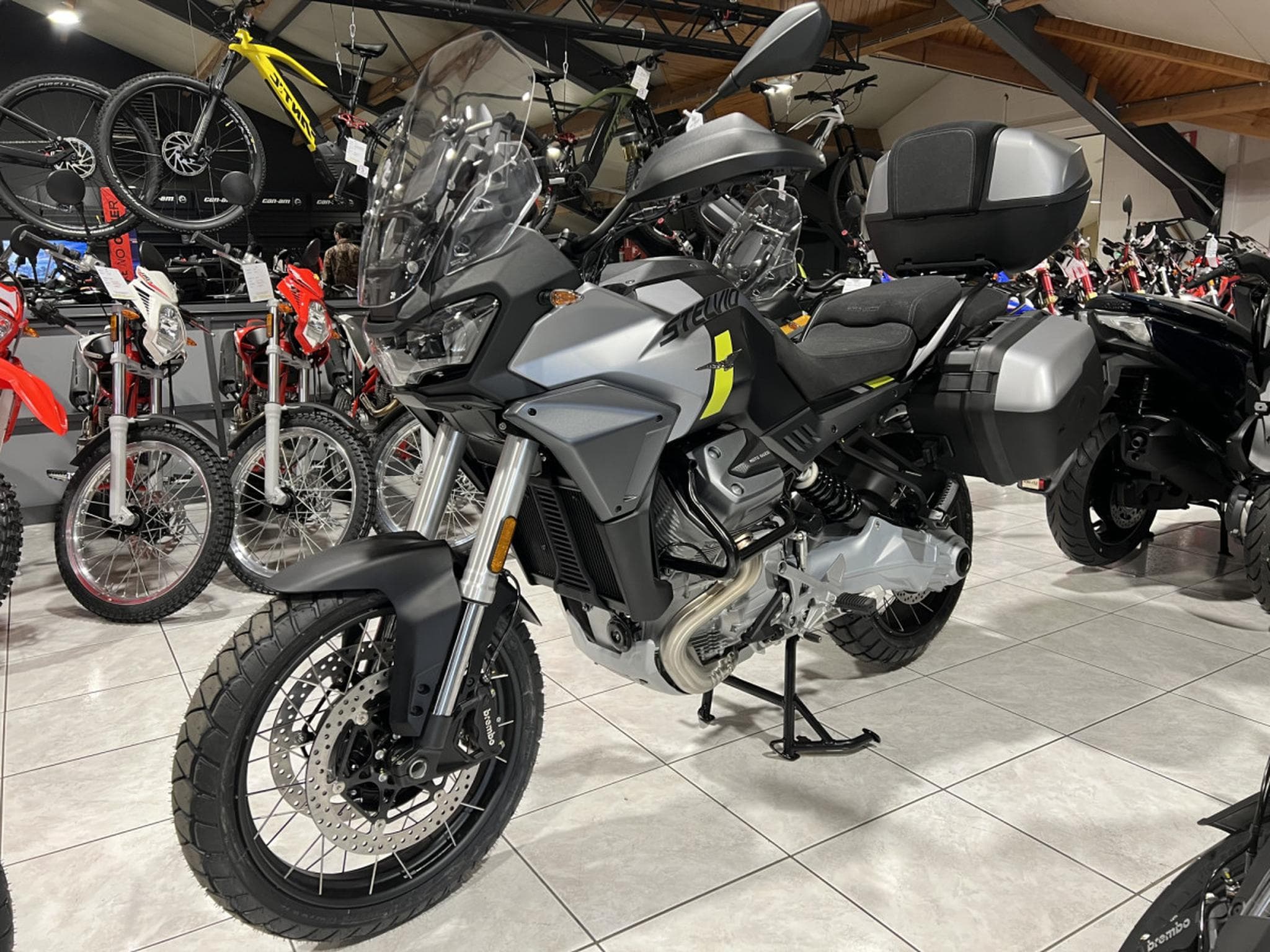 Moto Guzzi Stelvio PFF Rider Assistance Solution 1000 (2024) - Foto 2