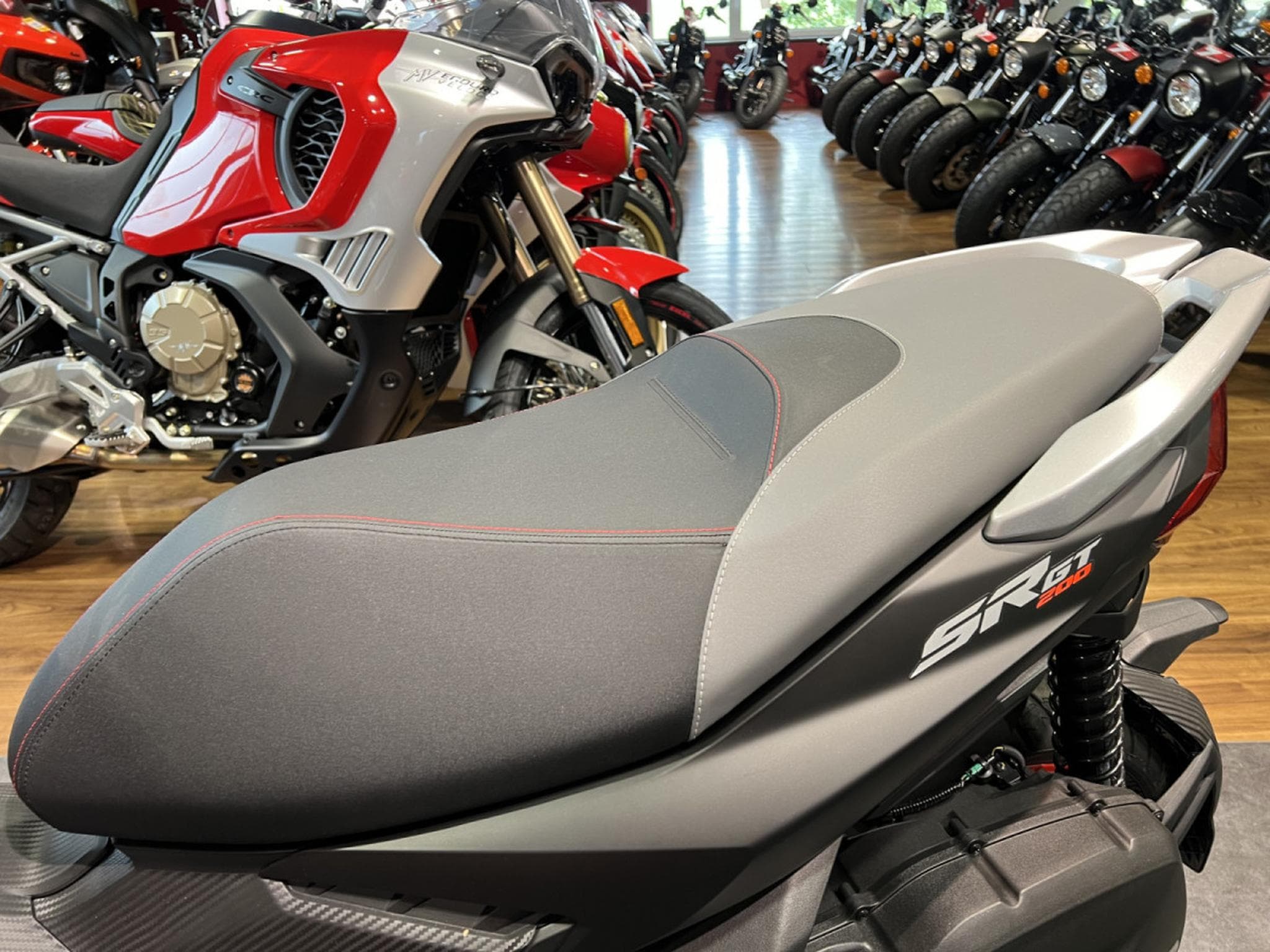 Aprilia SR 200 GT SPORT (2026) - Foto 5