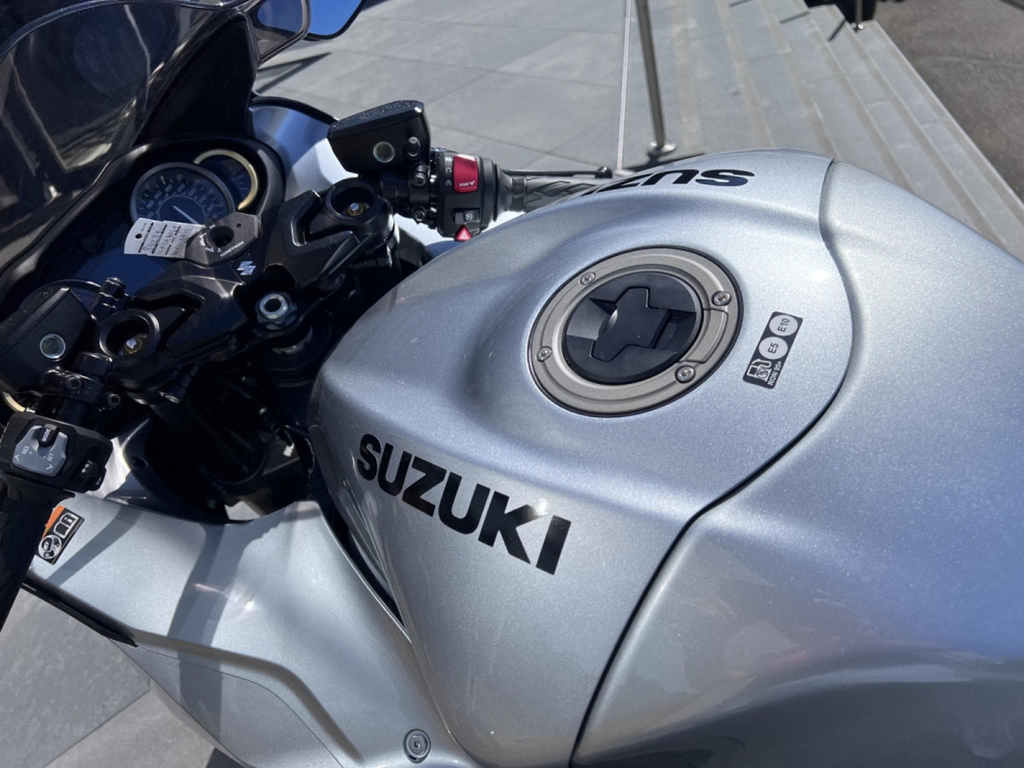 Suzuki Hayabusa 1300 (2026) - Photo 6