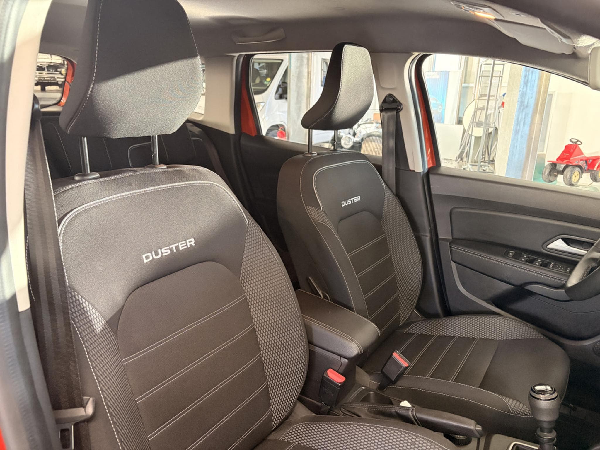 Dacia Duster Journey 1.5 Blue dCi (2023) - Photo 12