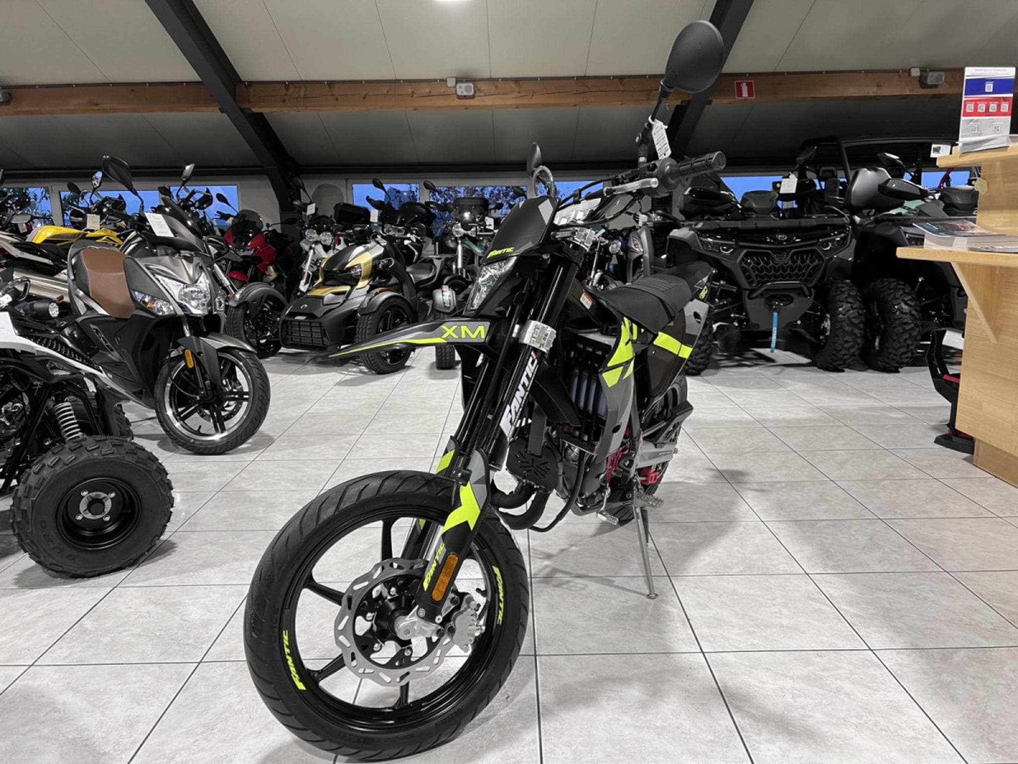 Fantic Motard PERFORMANCE 2T (2026) - Foto 2