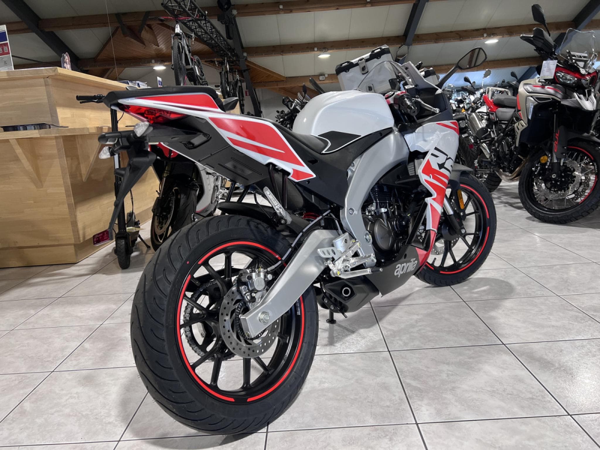 Aprilia RS 125 (2025) - Foto 3