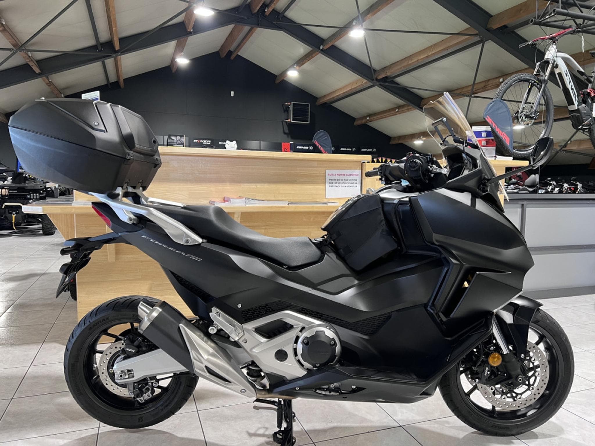 Honda Forza 750 (2023) - Photo 1