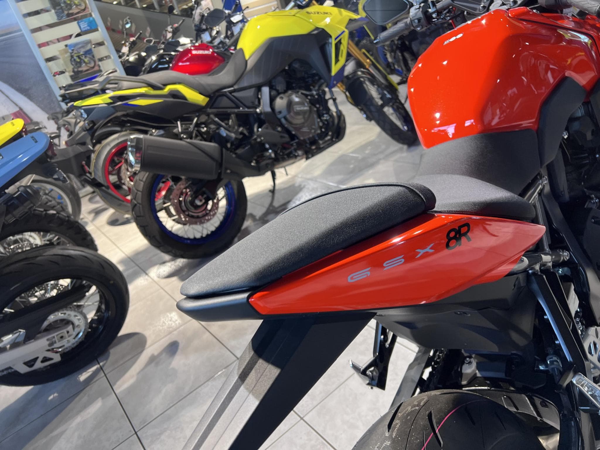 Suzuki GSX-8R (2026) - Photo 5
