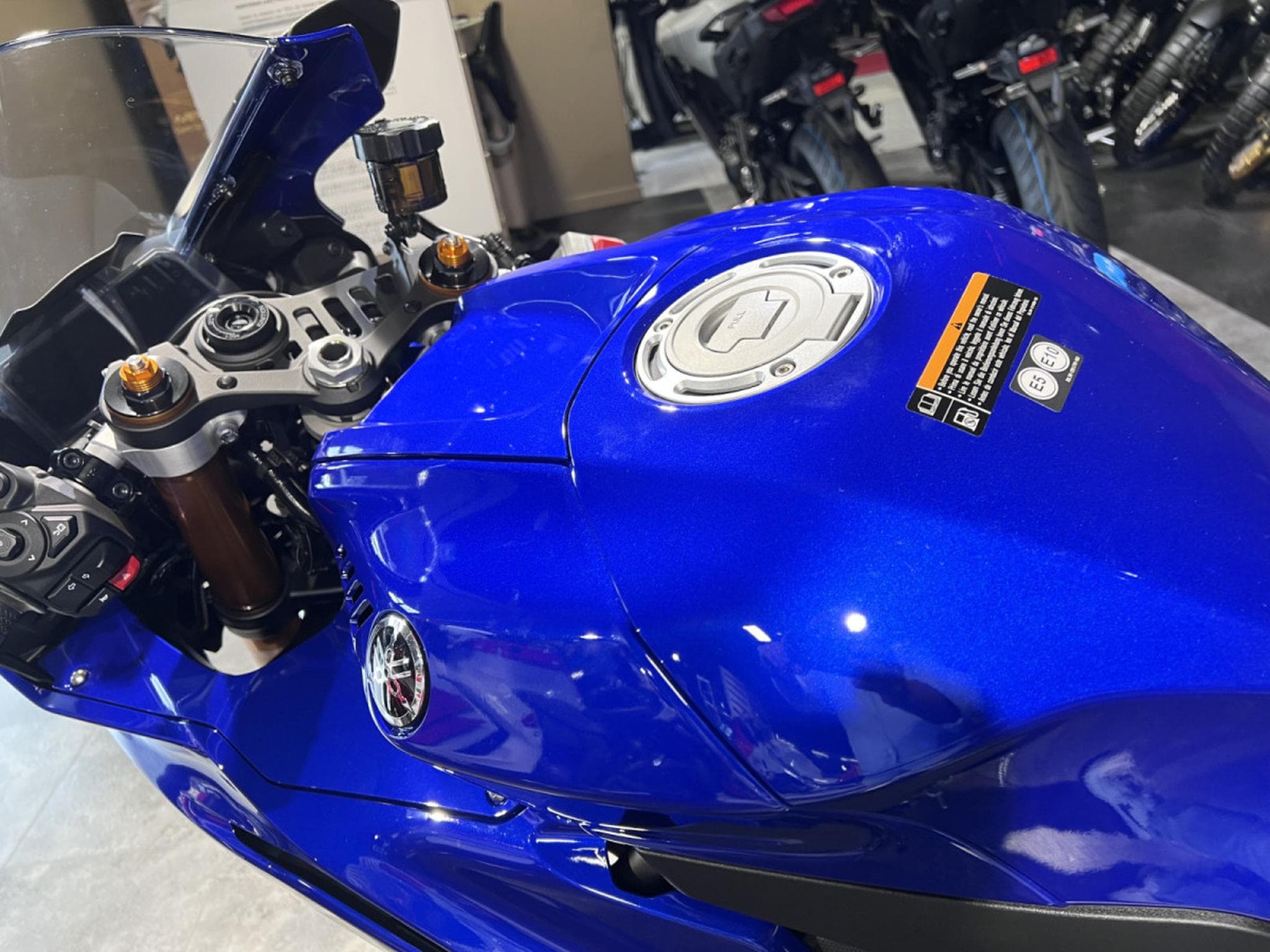 Yamaha R7 (2026) - Photo 6