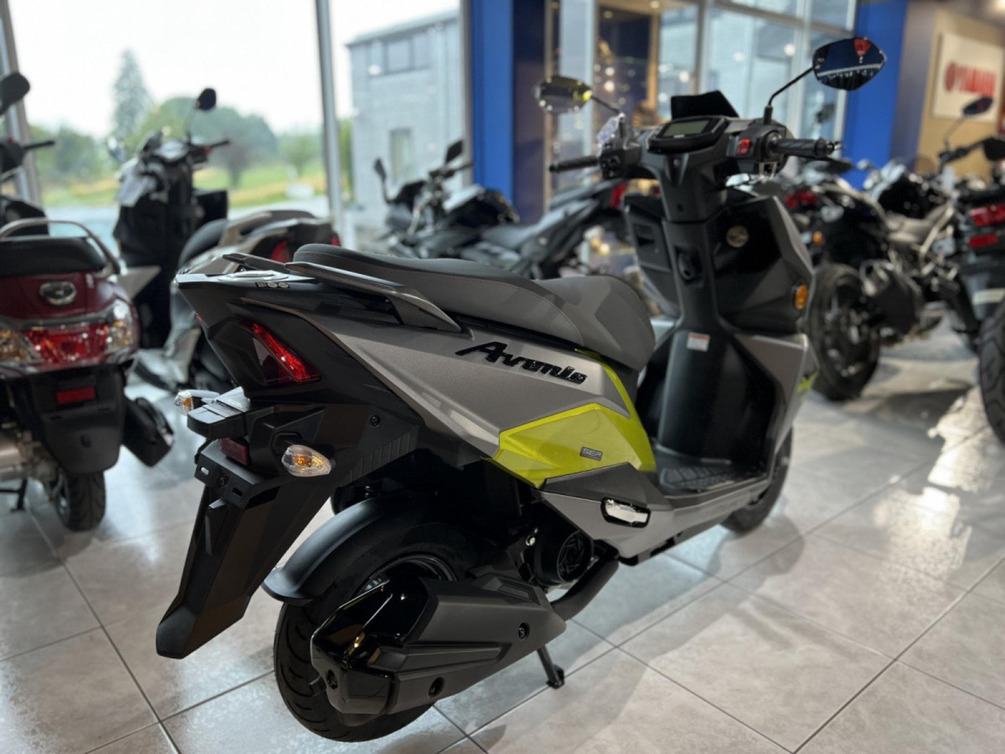 Suzuki Avenis 125 (2024) - Foto 6