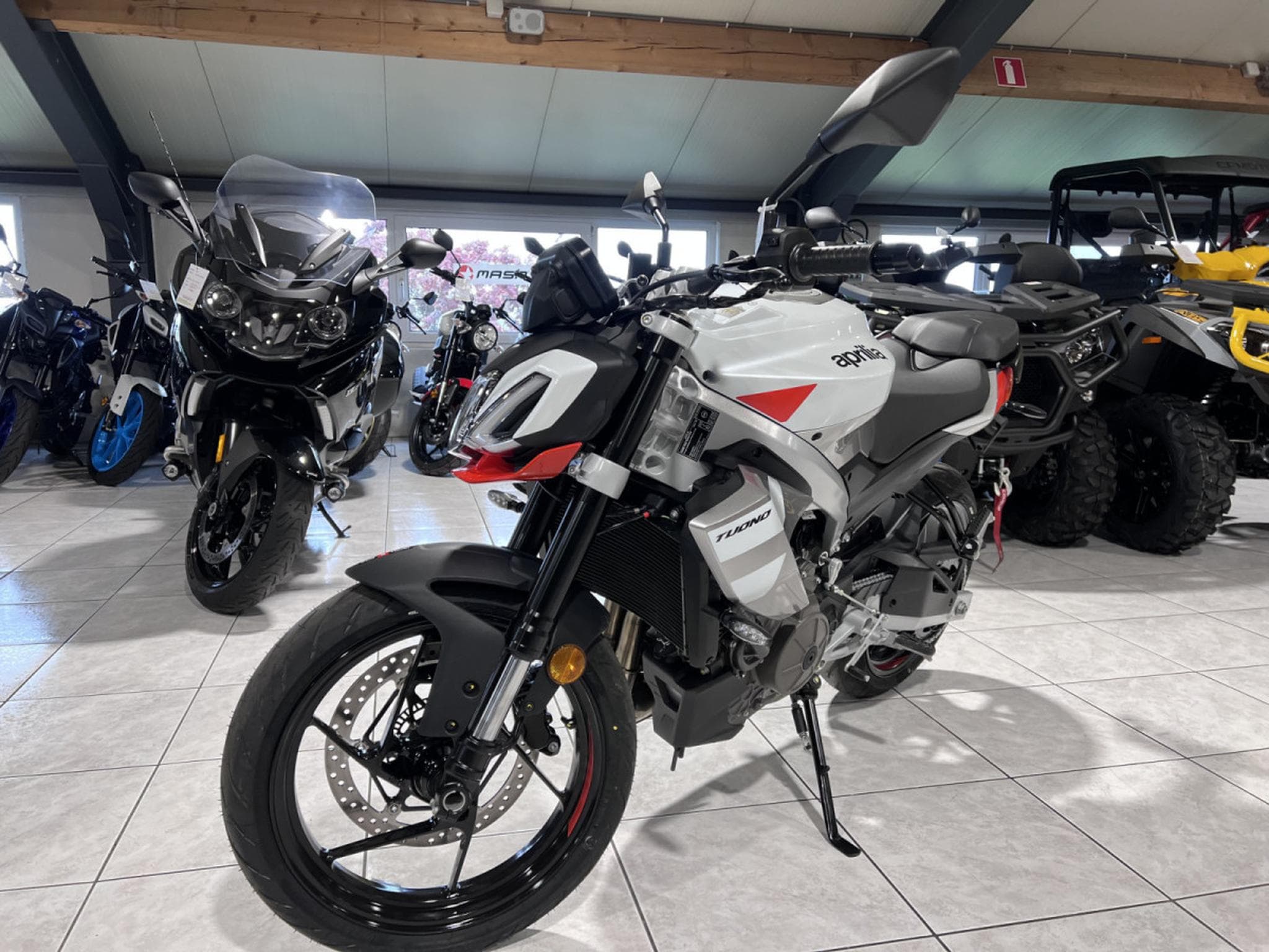 Aprilia Tuono 457 (2026) - Foto 2