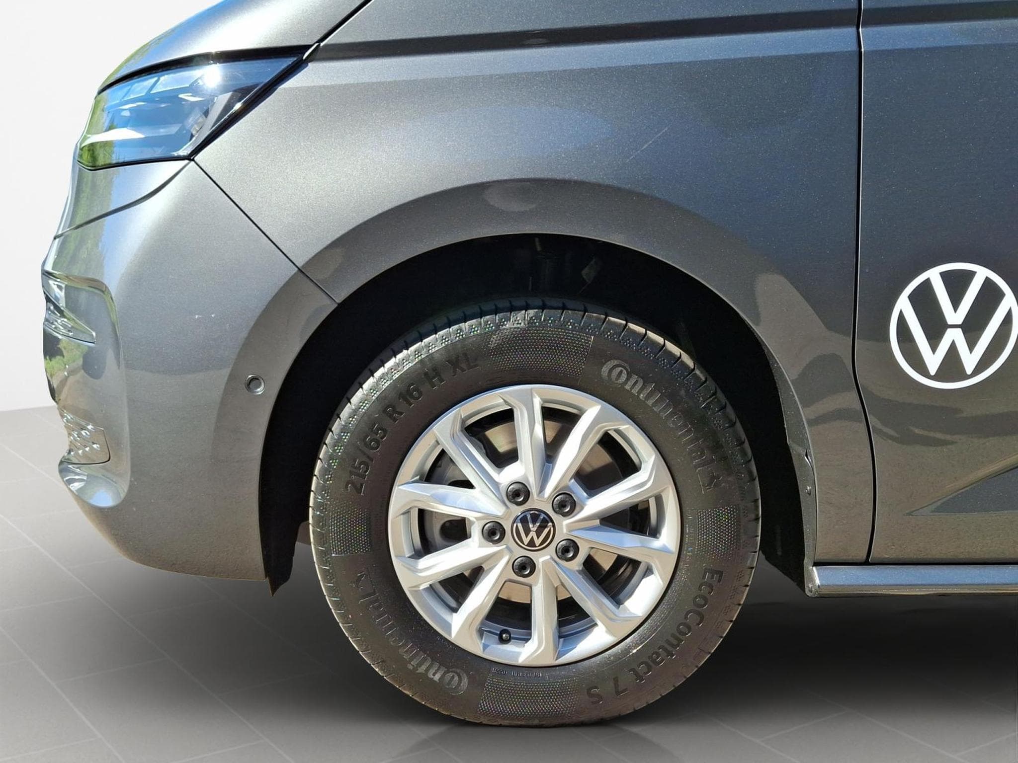VW T7 Life (2026) - Photo 8