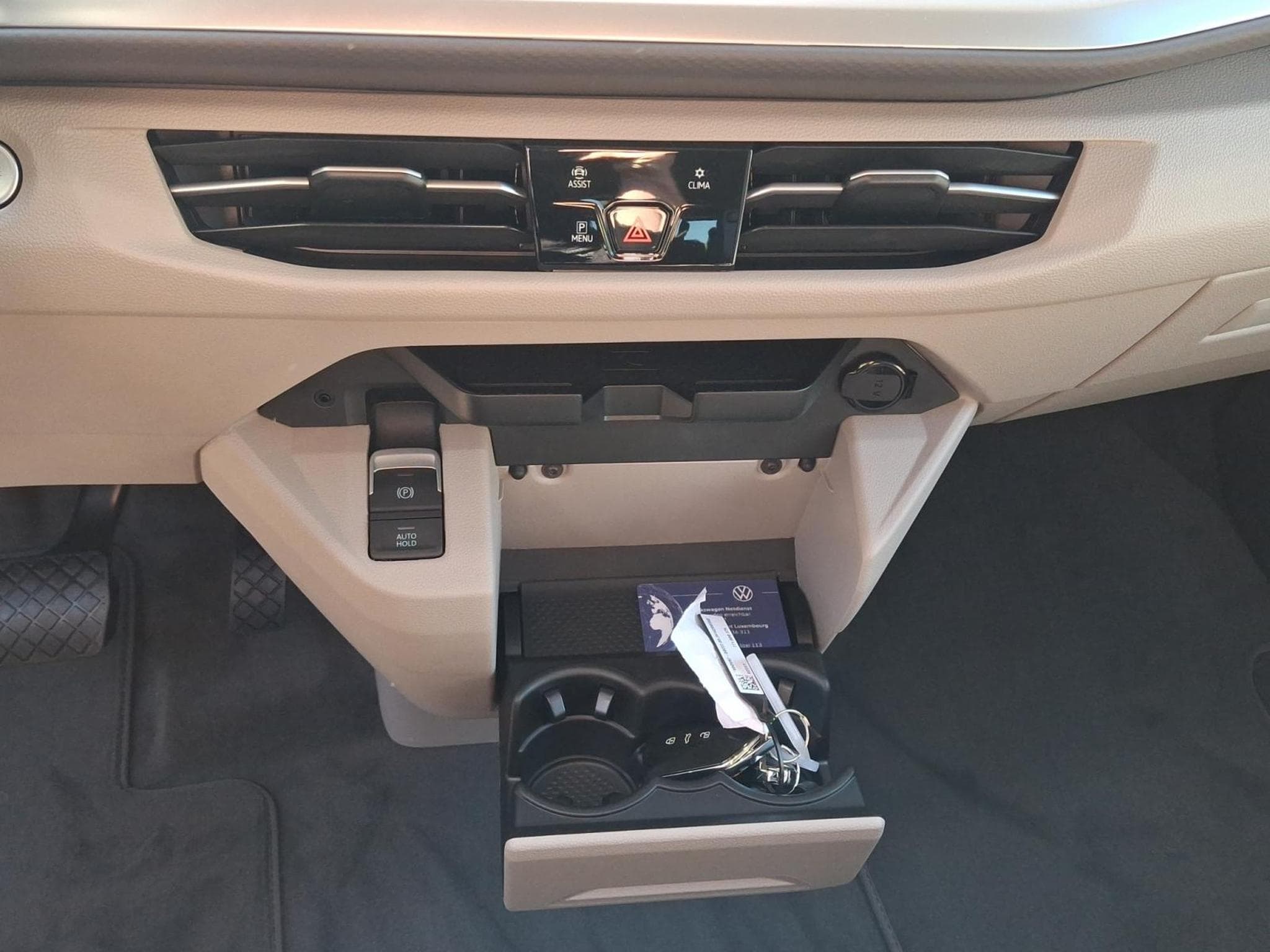 VW T7 Life (2026) - Photo 14
