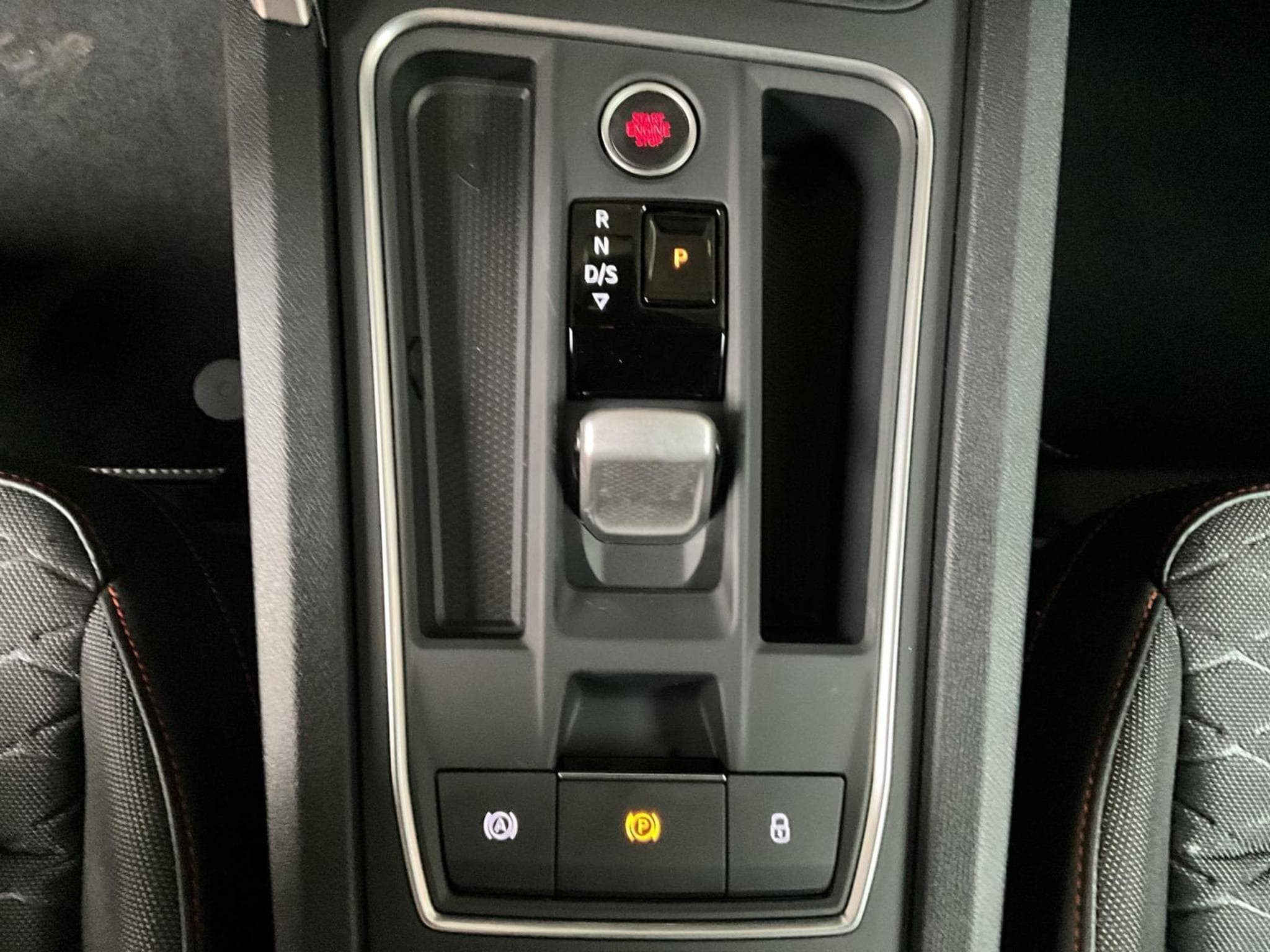 Seat Leon ST+FR+DSG+Led+Kessy+LM18+DAB (2025) - Photo 12