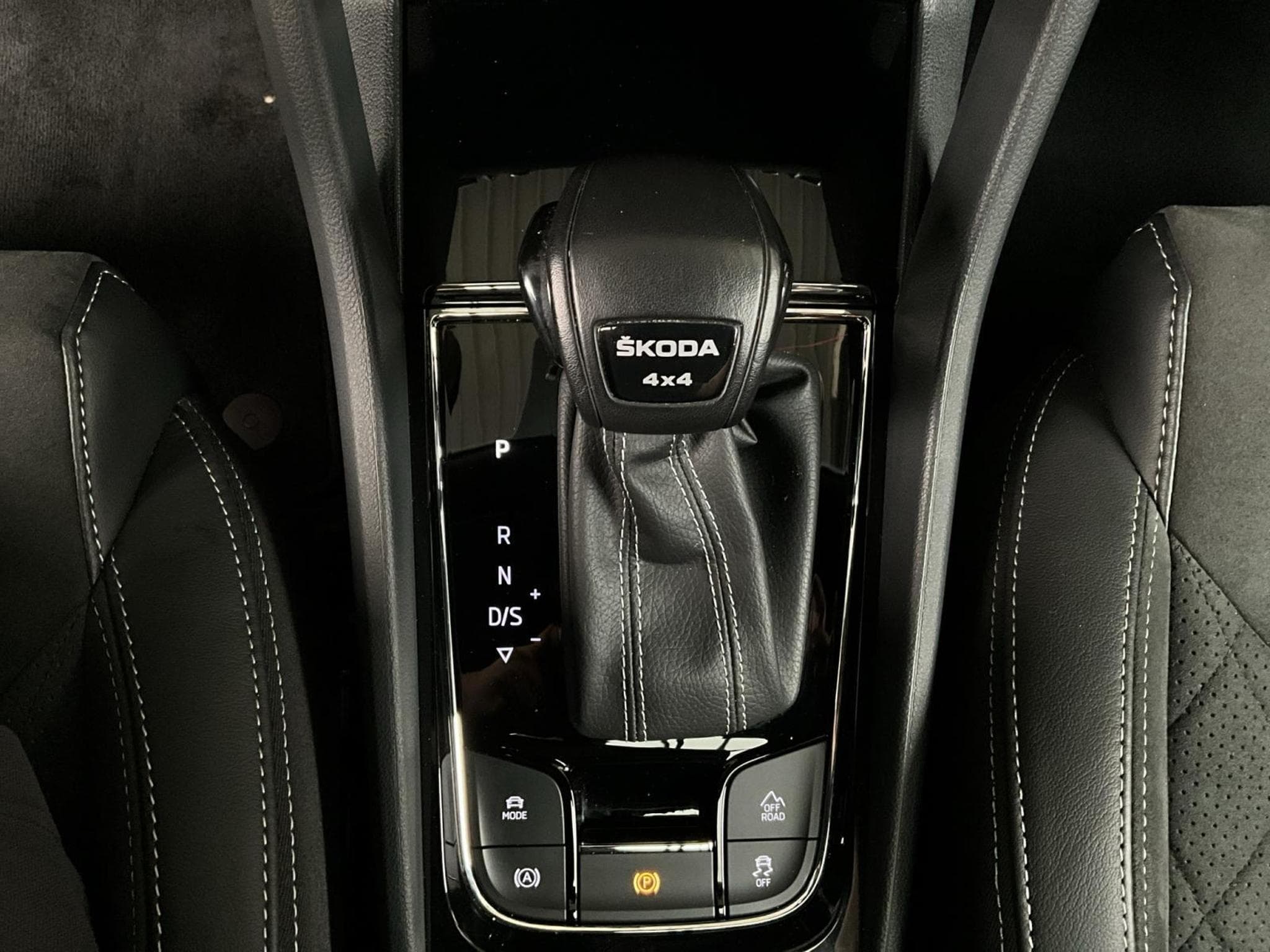 Skoda Kodiaq Sportline+4x4+DSG+DCC+Pano+StandH.+Matrix+Canton (2022) - Photo 10