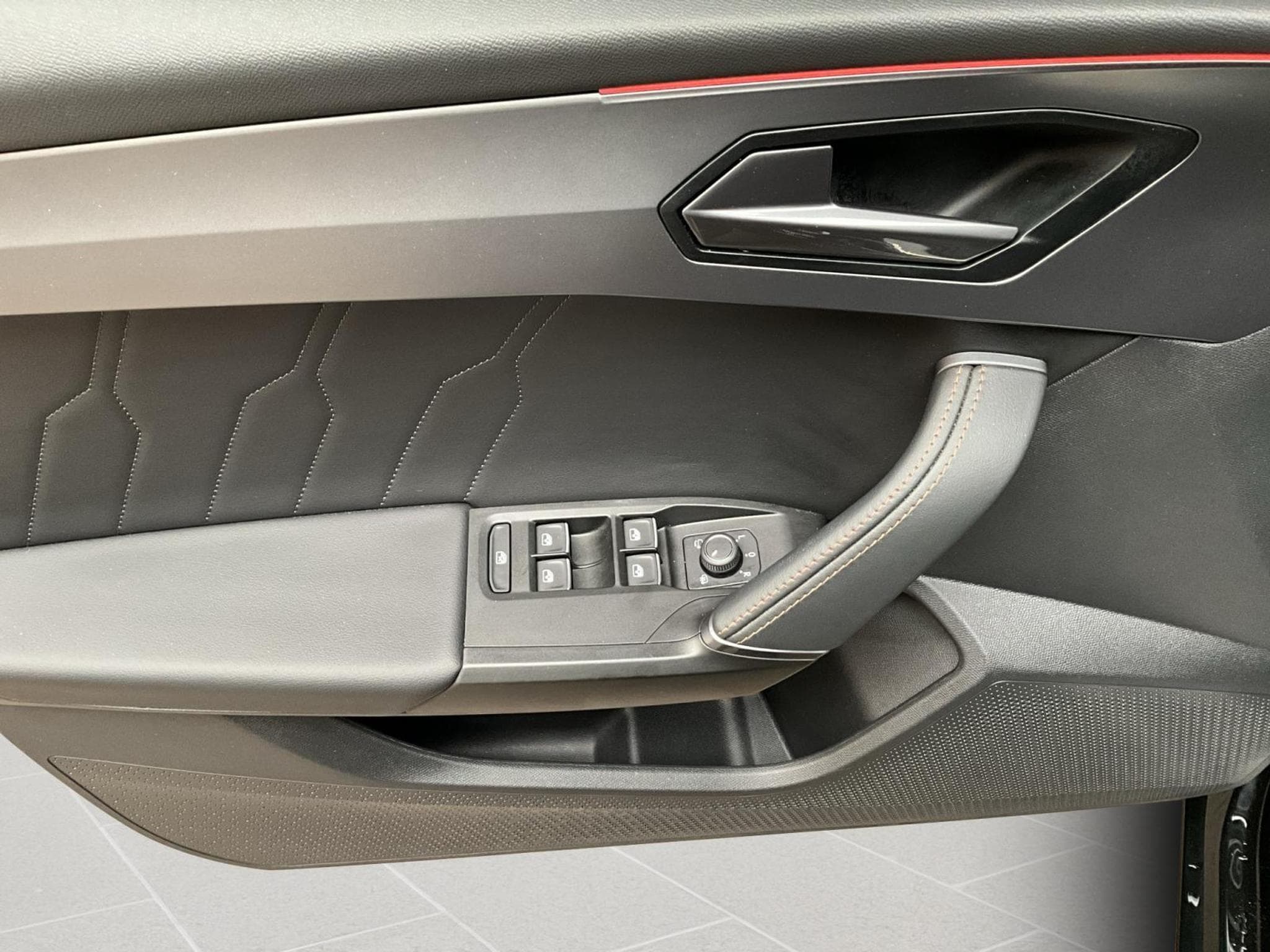 Cupra Leon DSG+BeatsAudio+Pano+Matrix+P.Leder (2023) - Photo 14