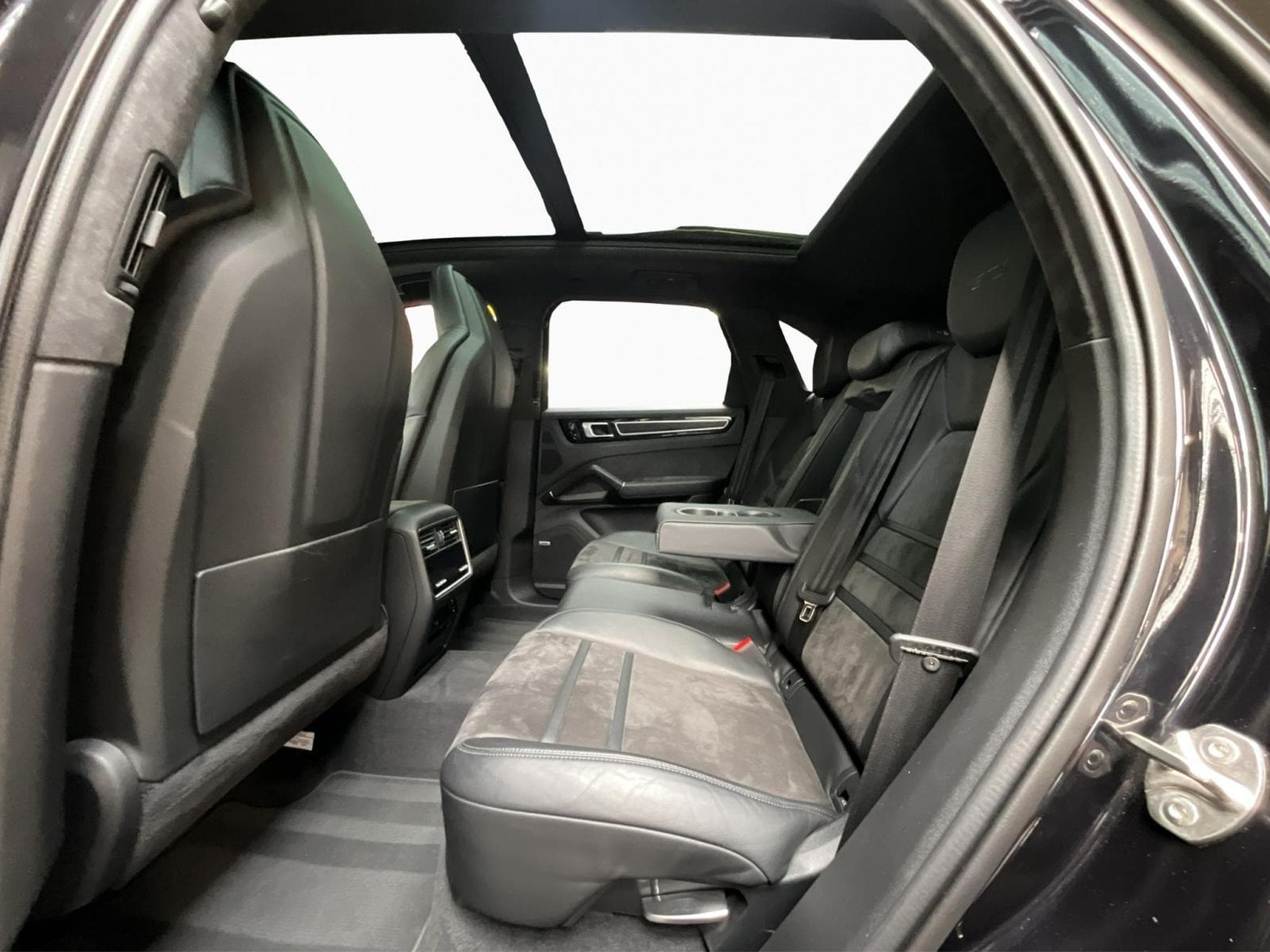 Porsche Cayenne GTS+Tiptronic-S+PTM+AHK+Bose+PDLS-Plus+Accés-Confort (2020) - Photo 16