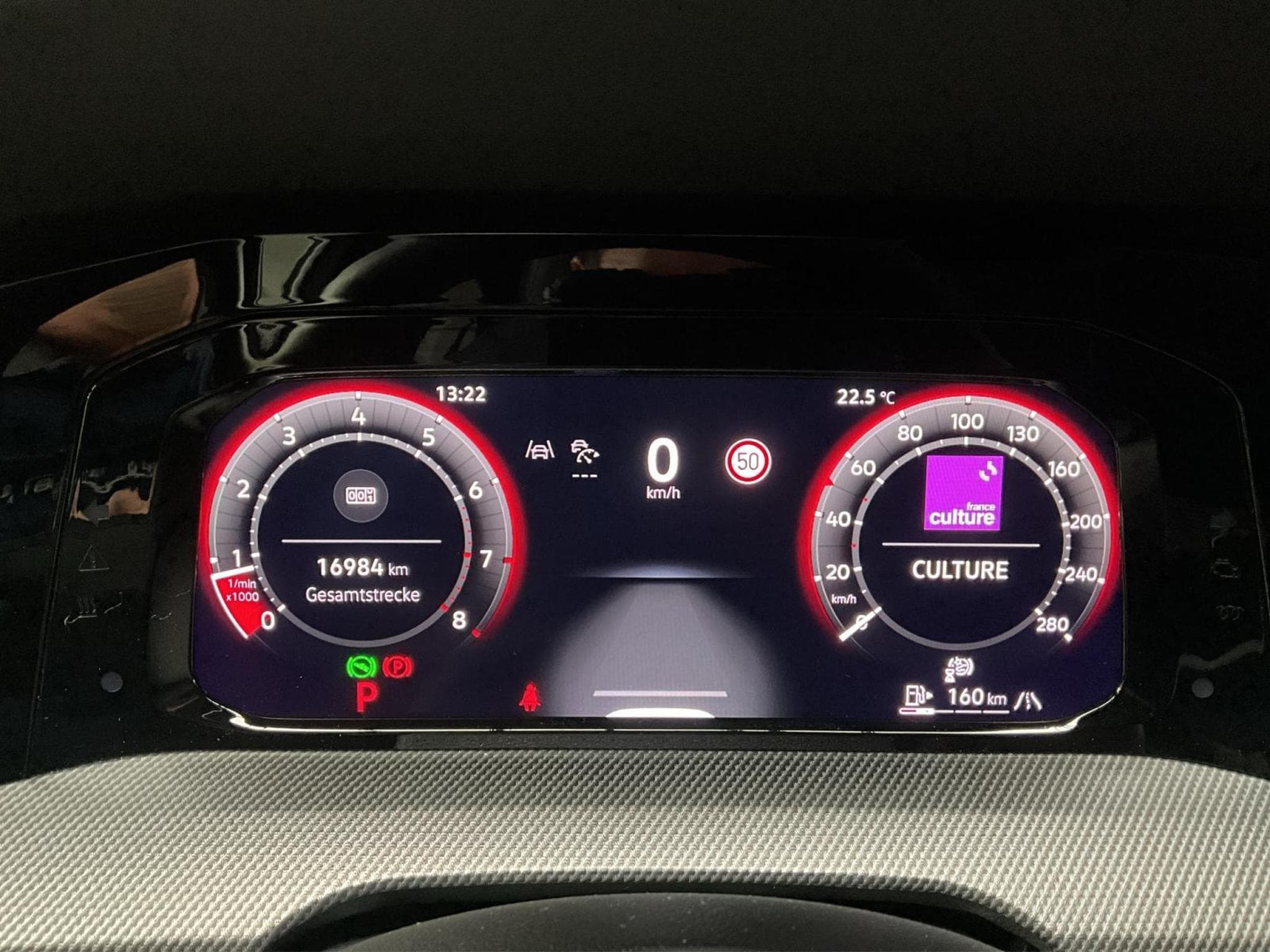 VW Golf GTI+DSG+360°+LM19+P.Leder+Pano+P.Tech. (2025) - Photo 11