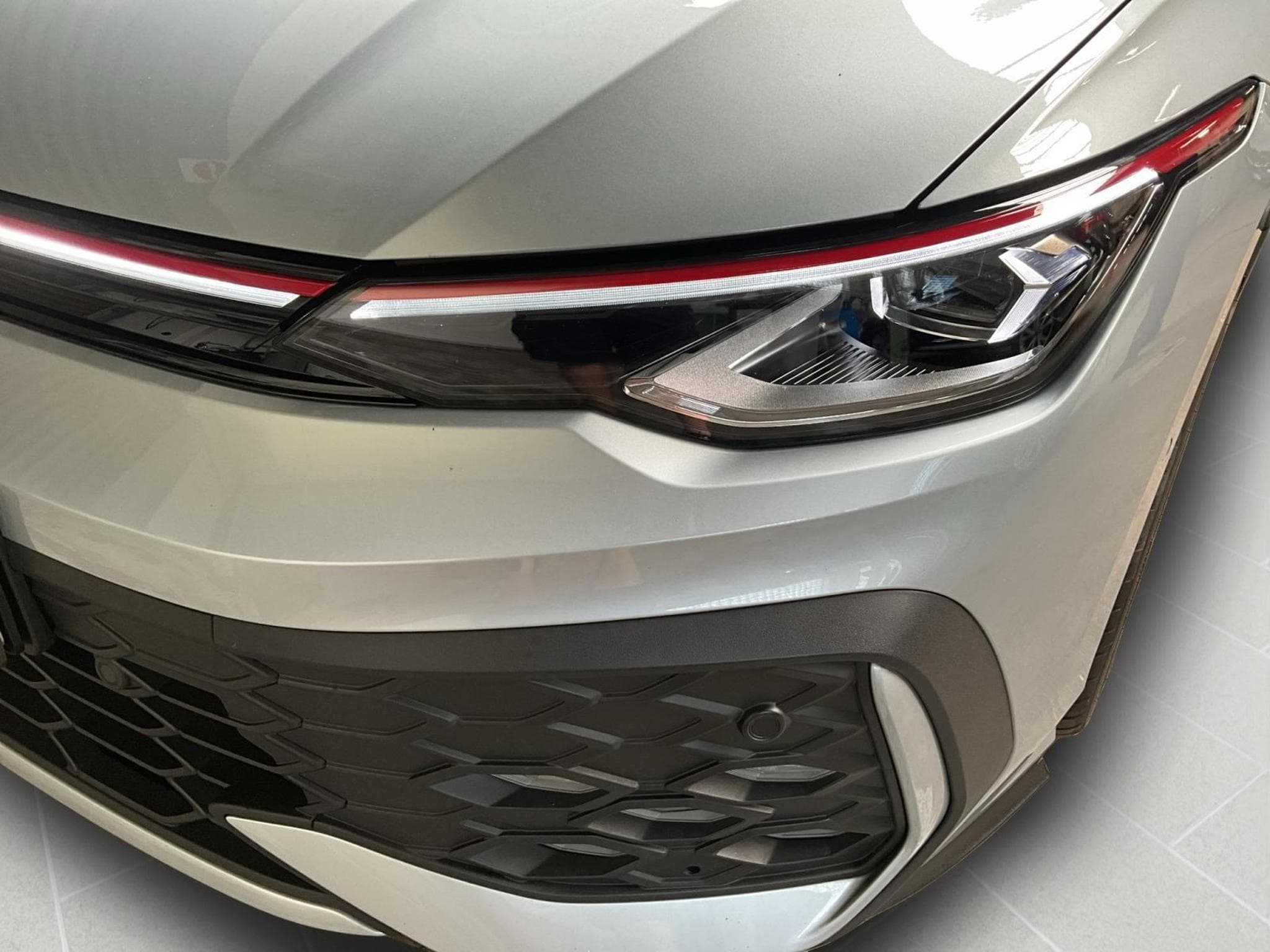 VW Golf GTI+DSG+360°+LM19+P.Leder+Pano+P.Tech. (2025) - Photo 18
