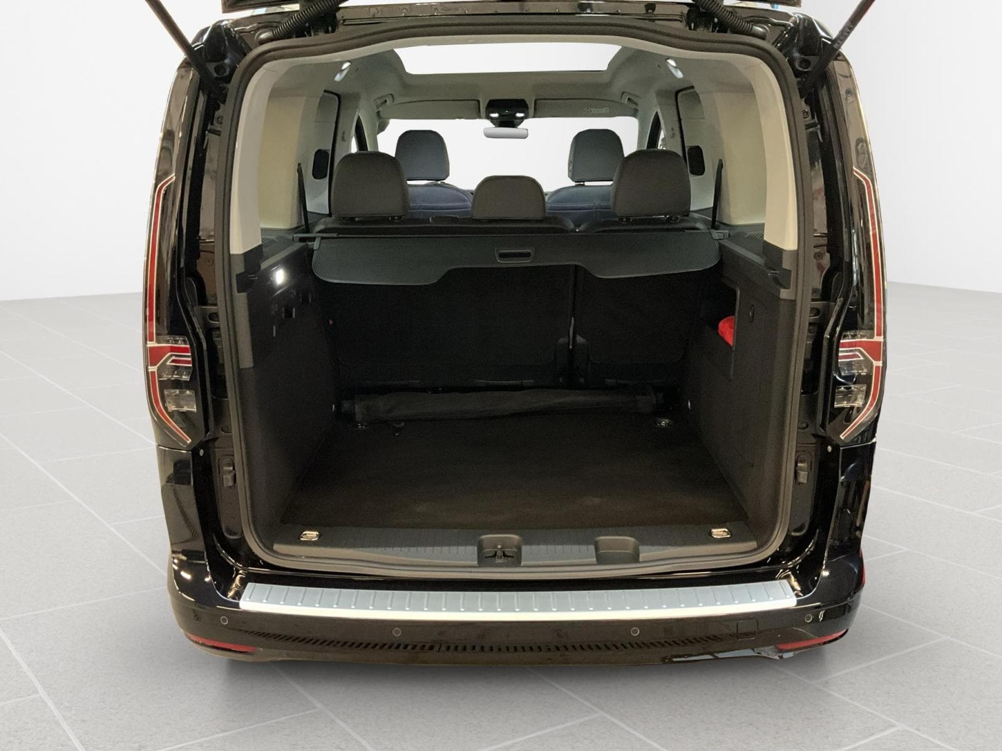 VW Caddy Style+DSG+LED+NAVI+Pano+DAB+Rear-View (2023) - Photo 17