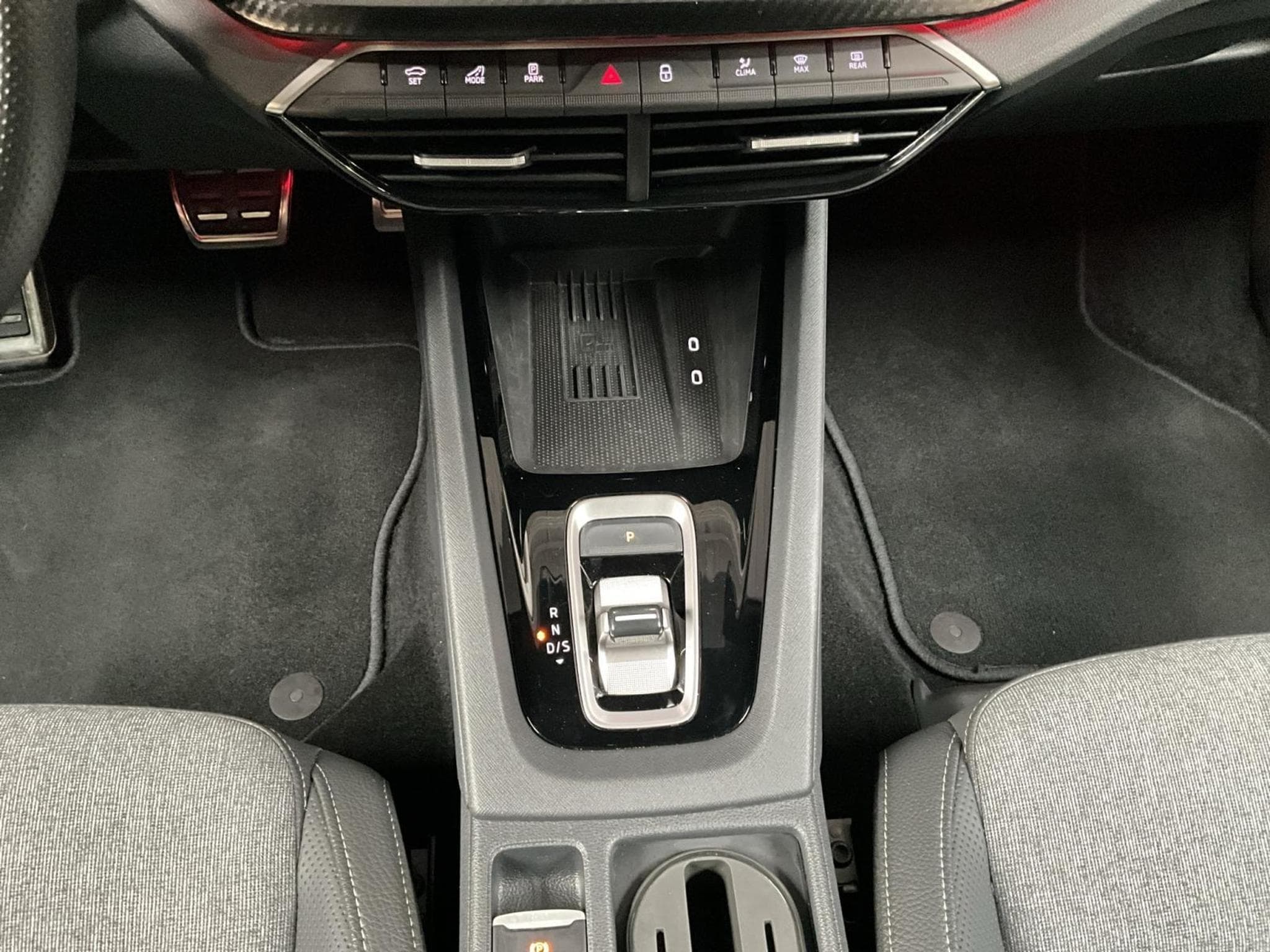 Skoda Octavia Sportline+DSG+LED+NAVI+AHK (2025) - Photo 12
