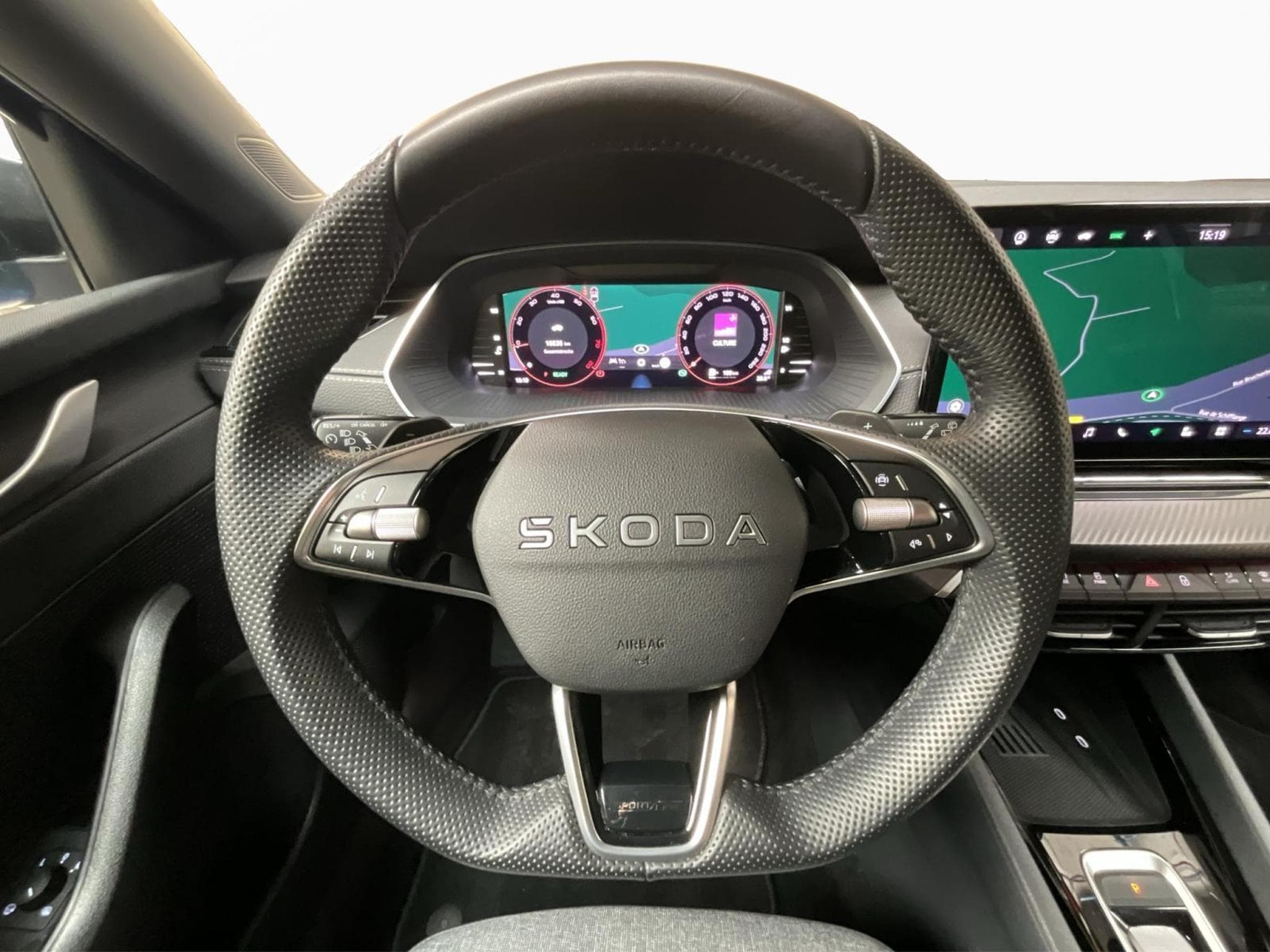 Skoda Octavia Sportline+DSG+Led+Navi+DAB+P:Sport (2025) - Photo 10