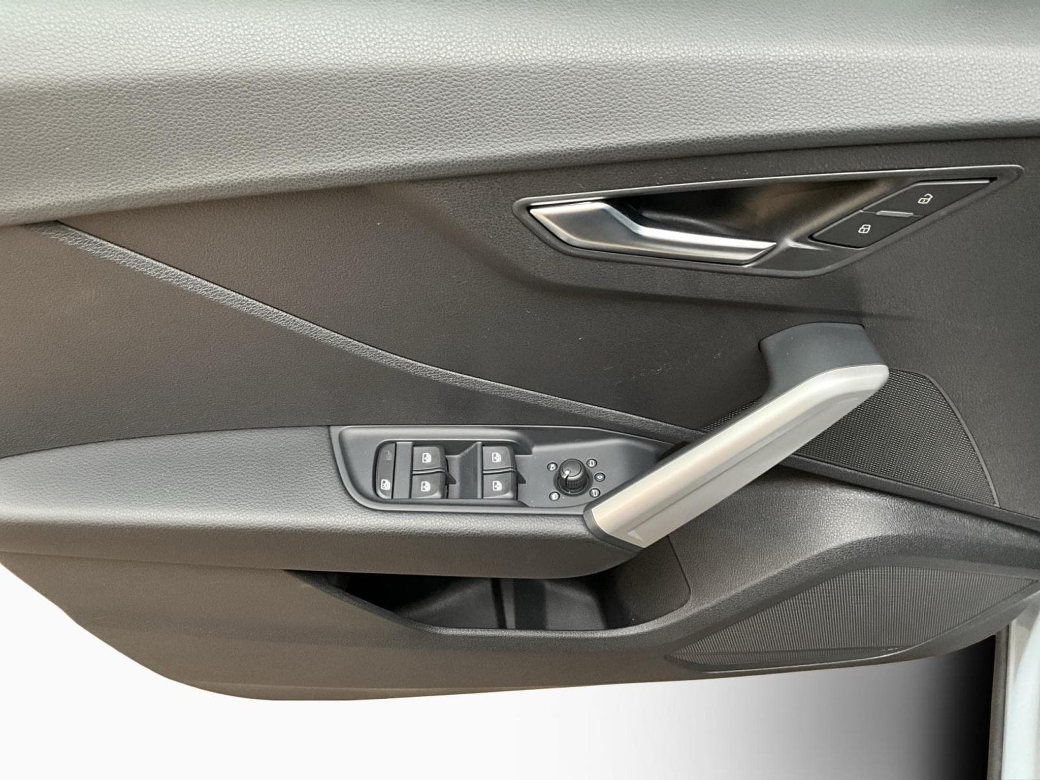Audi Q2 Advanced+S-Tronic+P.Business+P.Assistance+P.Confort-Plus+LED (2025) - Foto 14