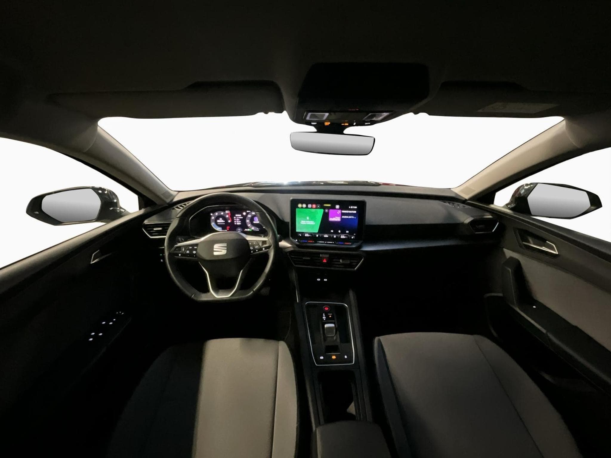 Seat Leon Style+DSG+P.Confort+Full-Link+P.Convience+P.Safe (2025) - Photo 2