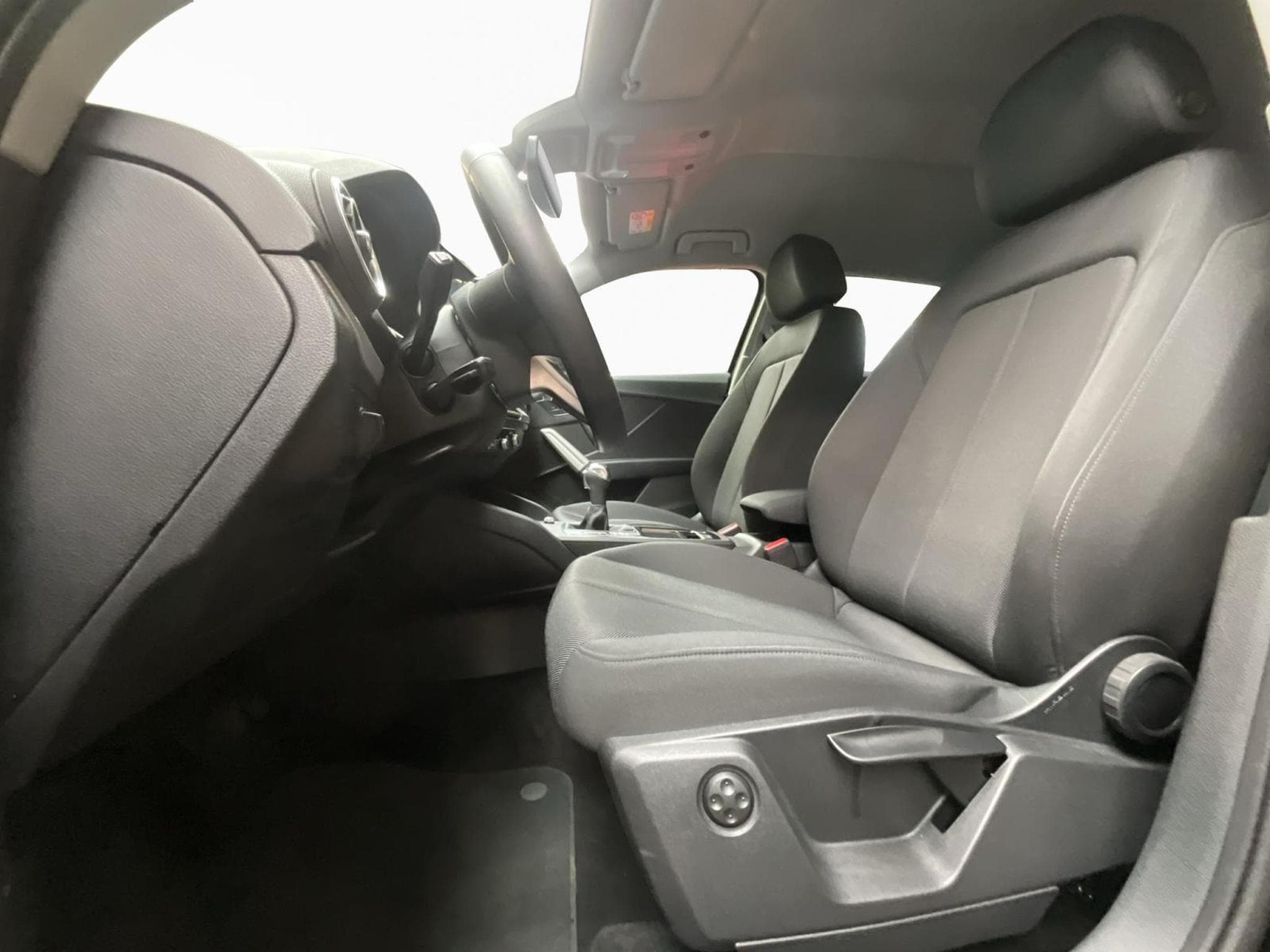 Audi Q2 Advanced+S-Tronic+P.Business+P.Assistance+P.Confort+Led+Navi (2025) - Foto 9