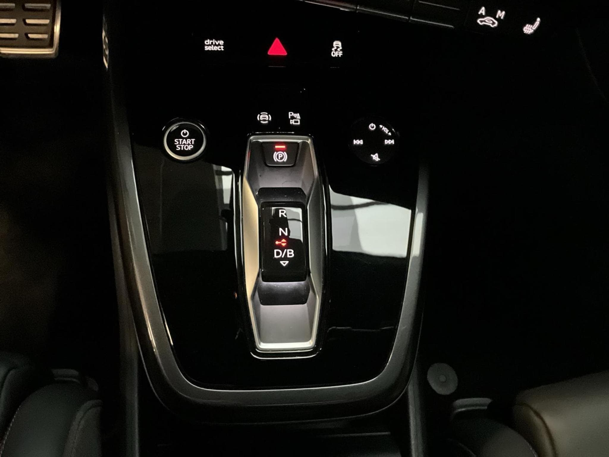 Audi Q4 e-tron 77kWh+SB+e-tron40+S-Line+P.Premium+Pano+Black-Style+Sonos (2022) - Foto 12