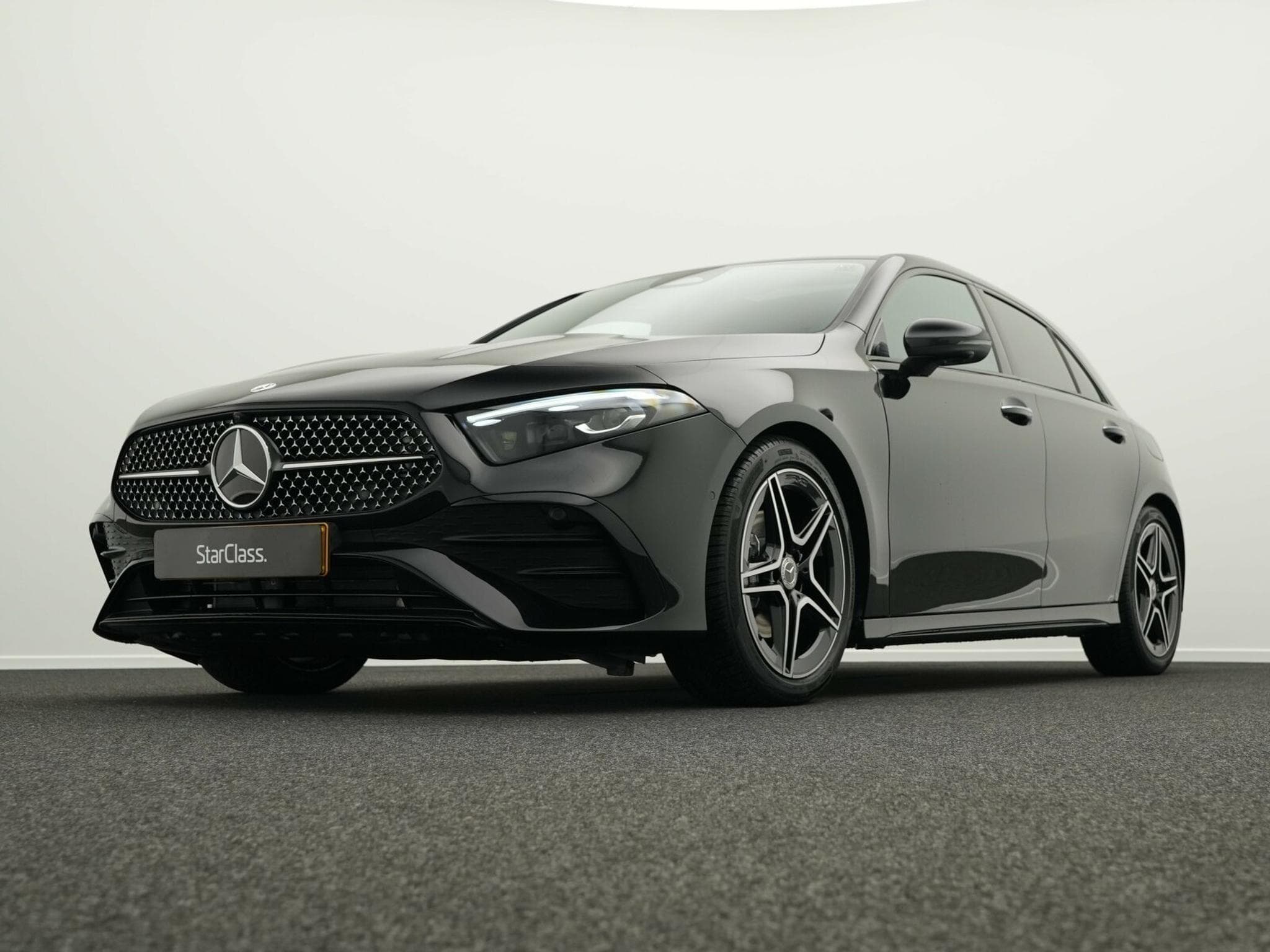 Mercedes A 200 d AMG-Line Premium Plus (2025) - Photo 10