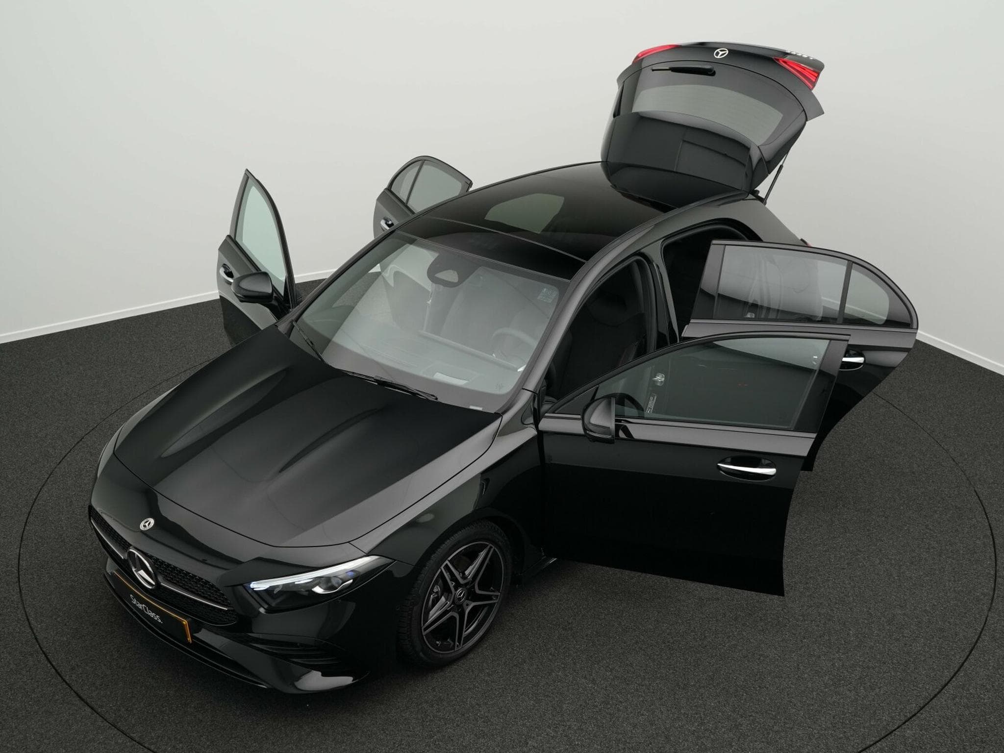 Mercedes A 200 d AMG-Line Premium Plus (2025) - Photo 14
