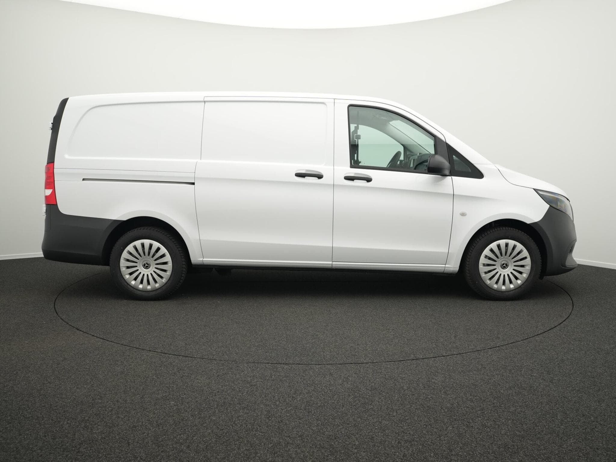 Mercedes Vito 114 CDI Kasten Lang (2026) - Photo 5
