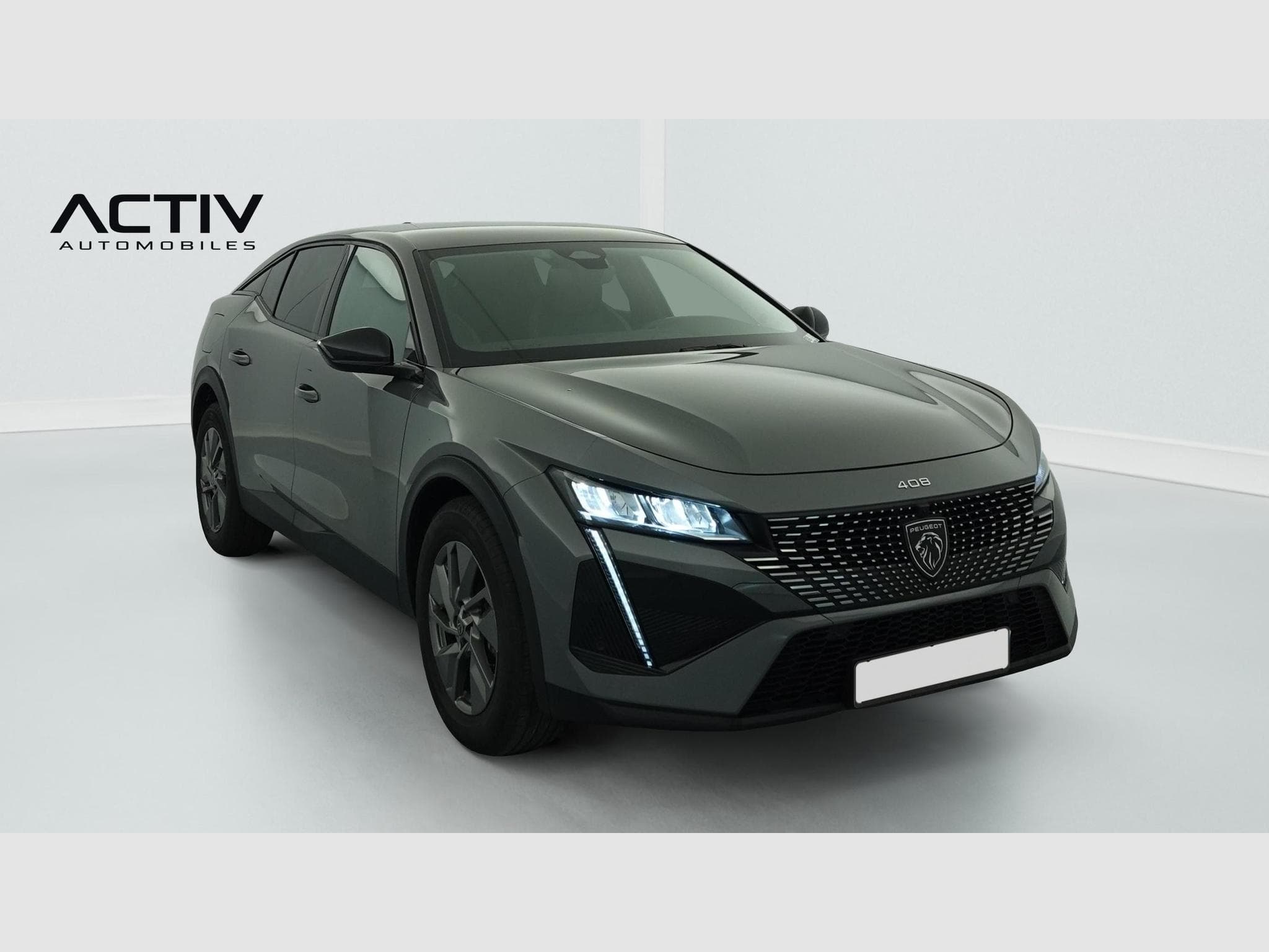 Peugeot 408 Hybrid 145 e-DCS6 Allure (2025) - Photo 1